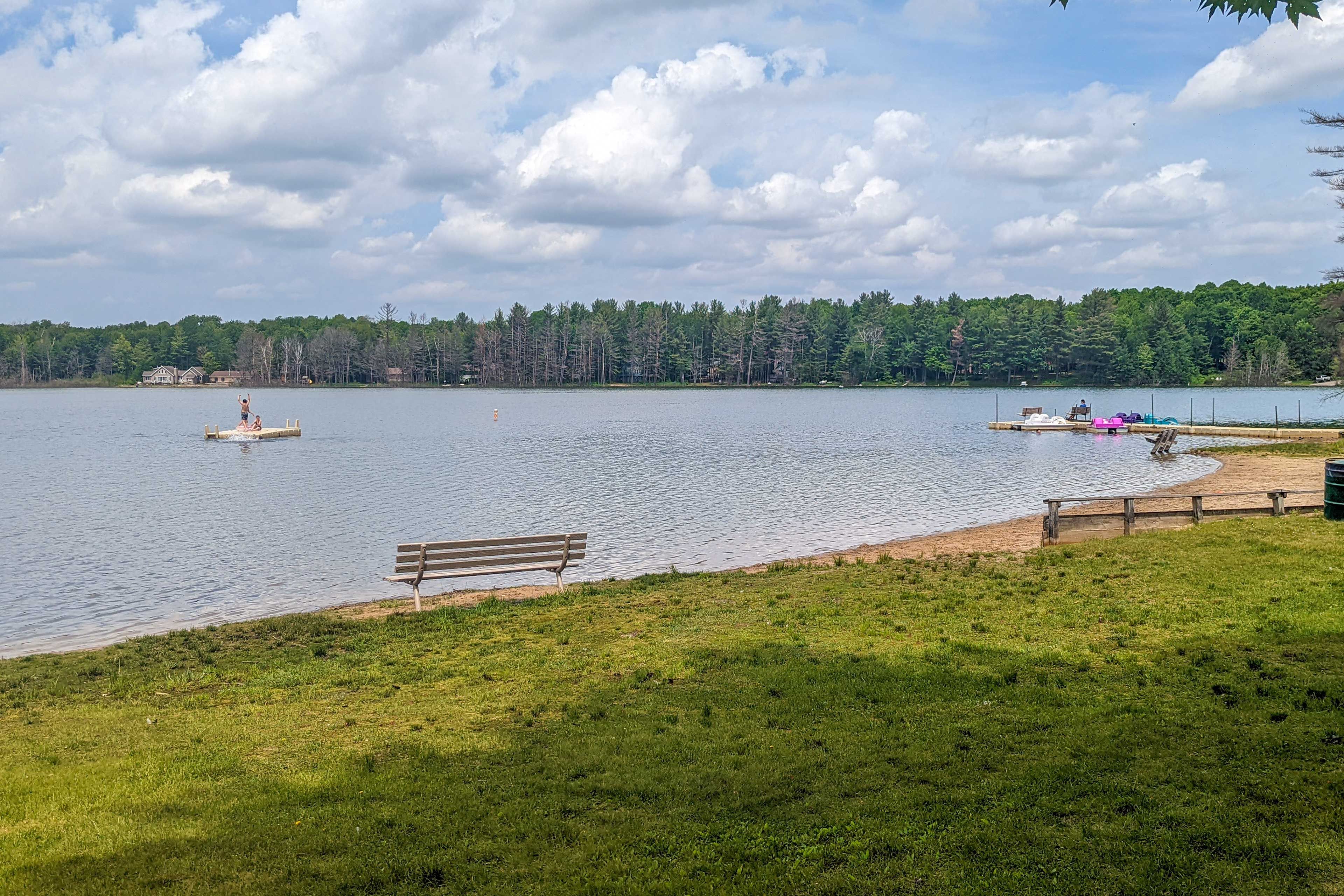 Lake of the North | Community Amenities | Lake Access | 2 Kayaks Provided