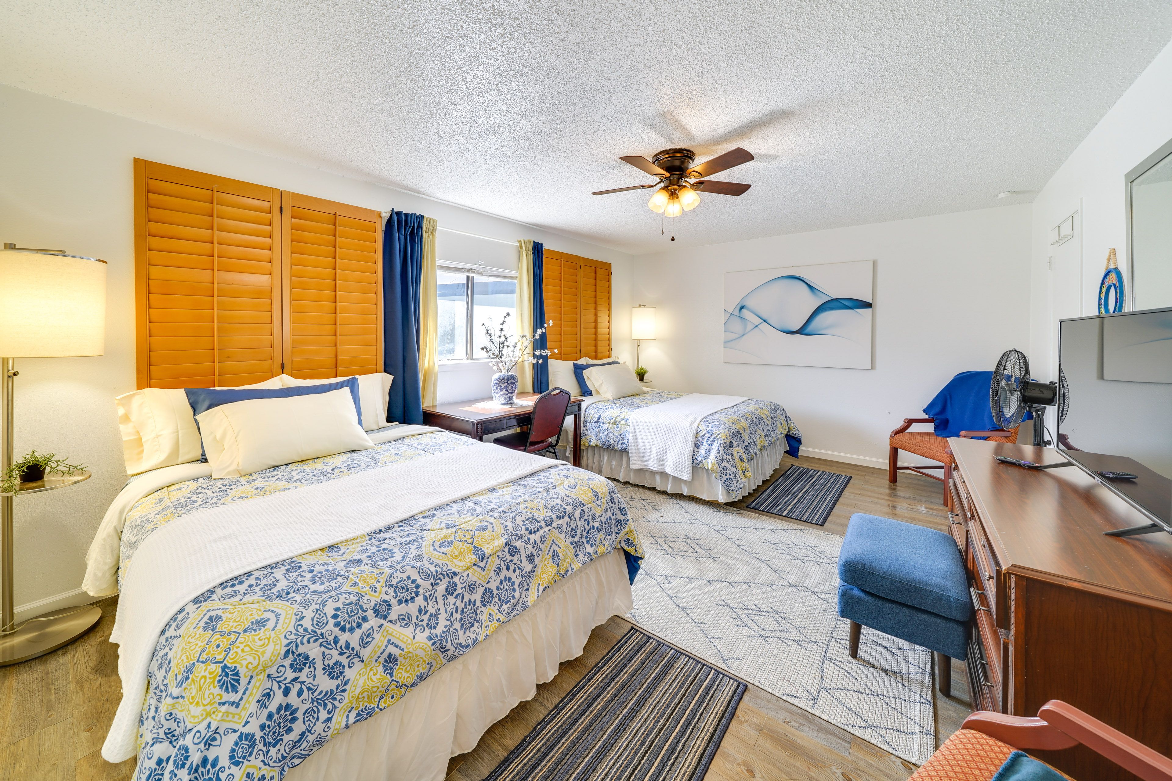 Bedroom 5 | 2nd Floor | 2 Queen Beds | Smart TV