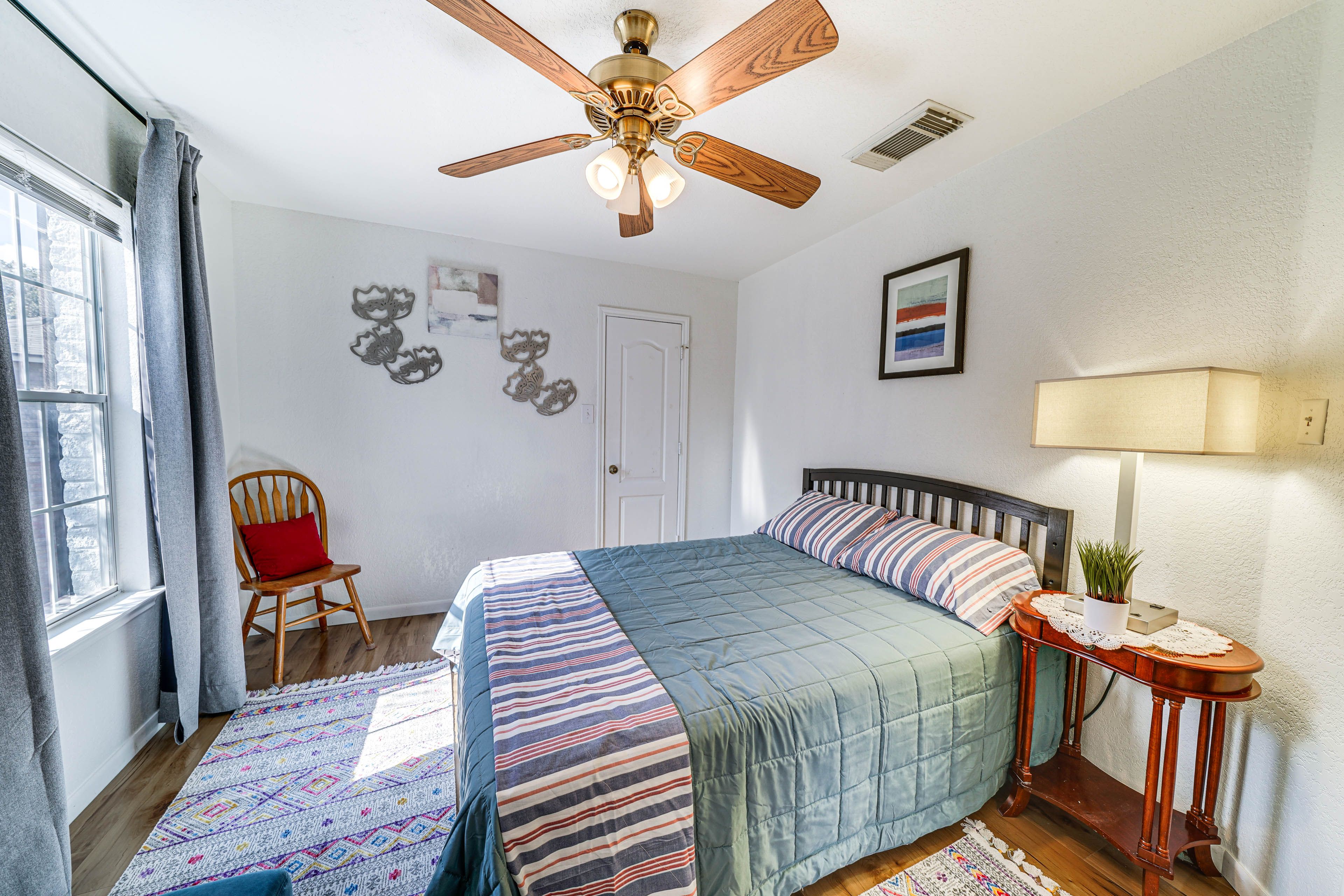 Bedroom 4 | Queen Bed