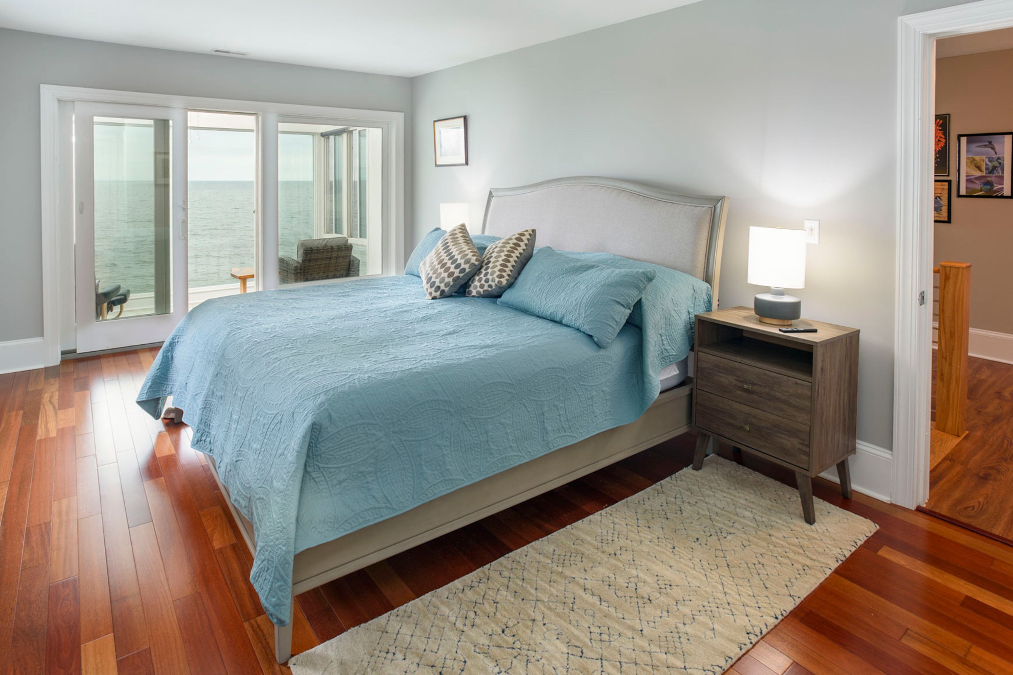 Bedroom 1 | King Bed
