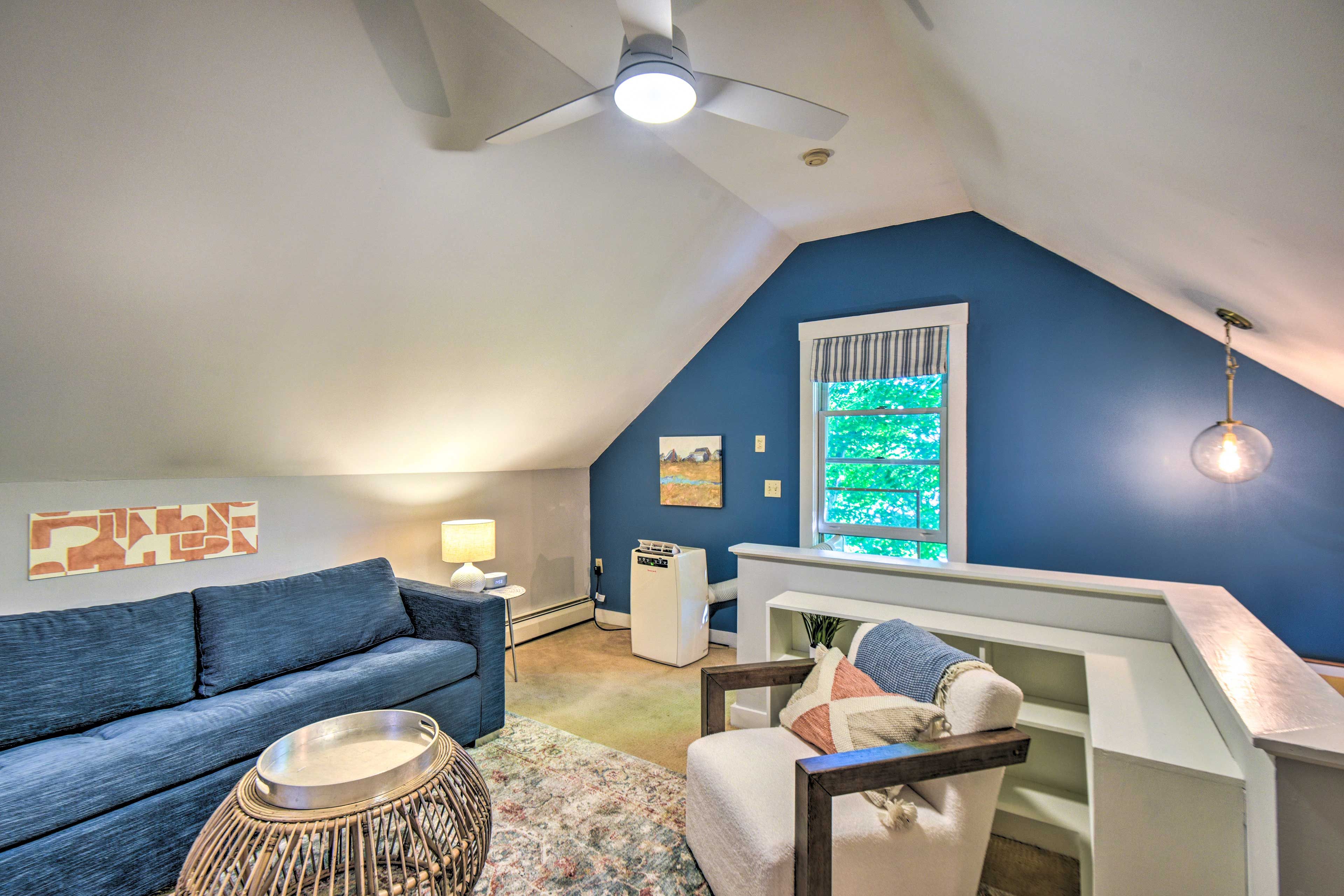 Loft | Queen Sleeper Sofa | Upper Level