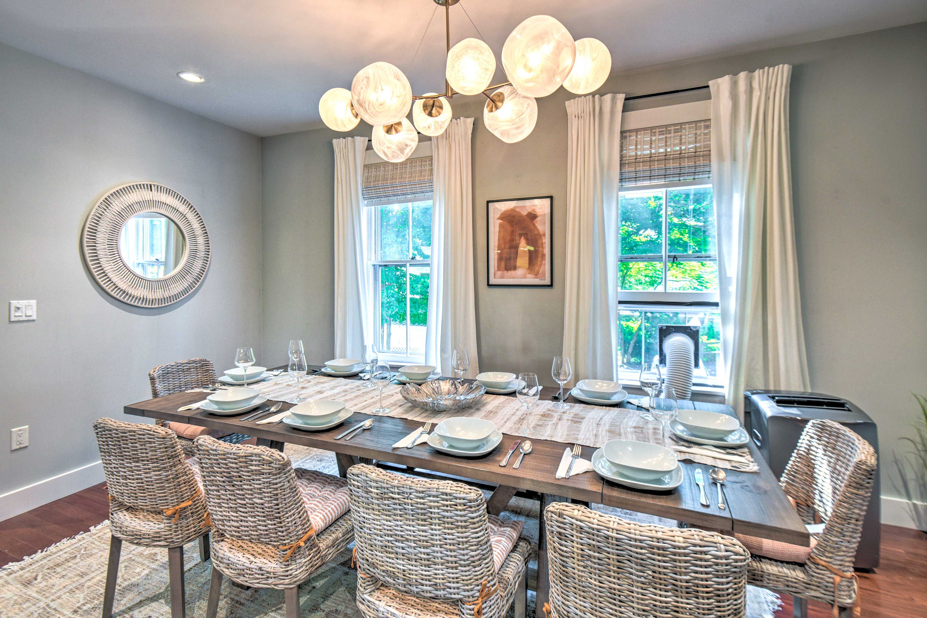 Dining Area | Main Level | Dishware & Flatware