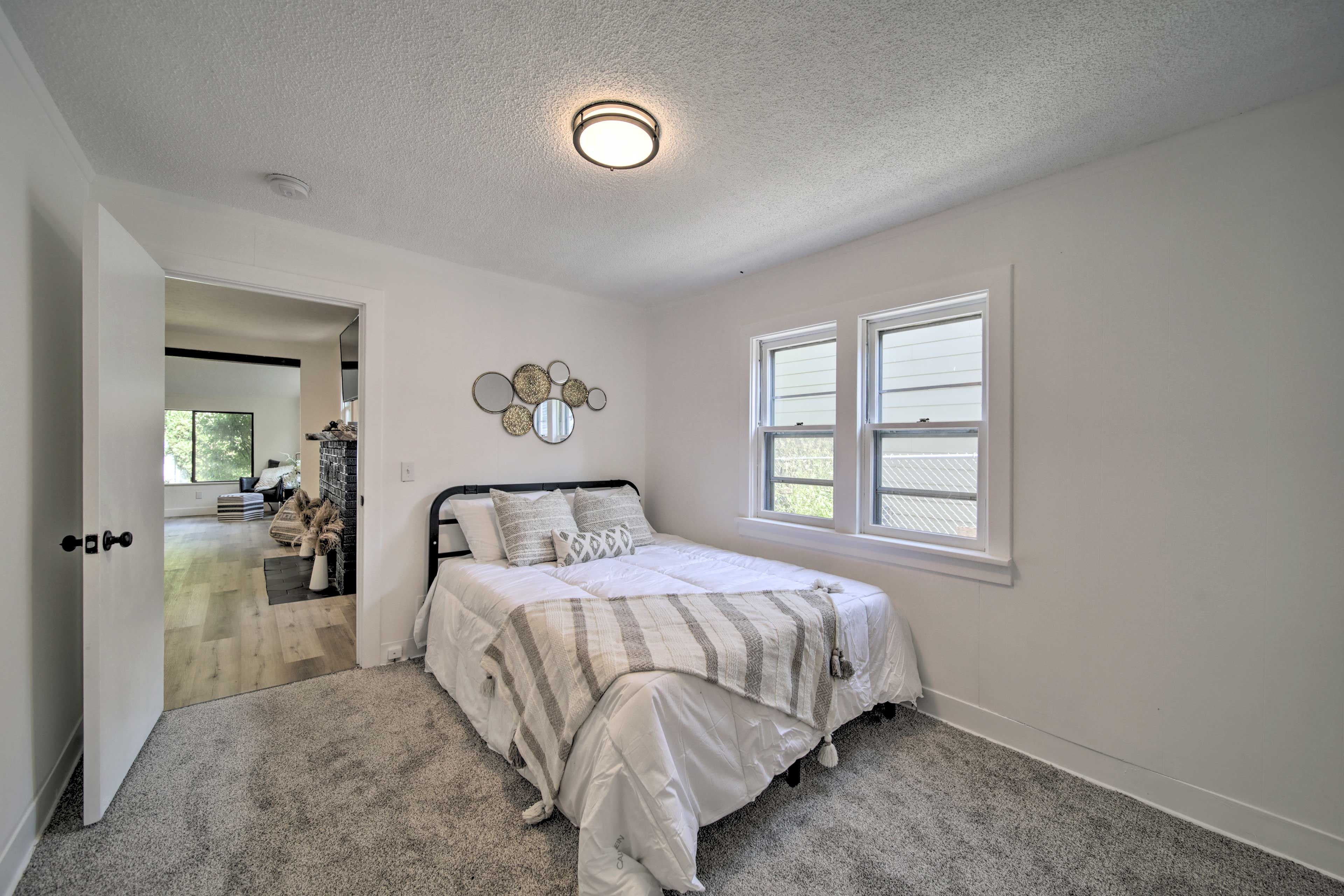 Bedroom 2 | Main Level | Queen Bed