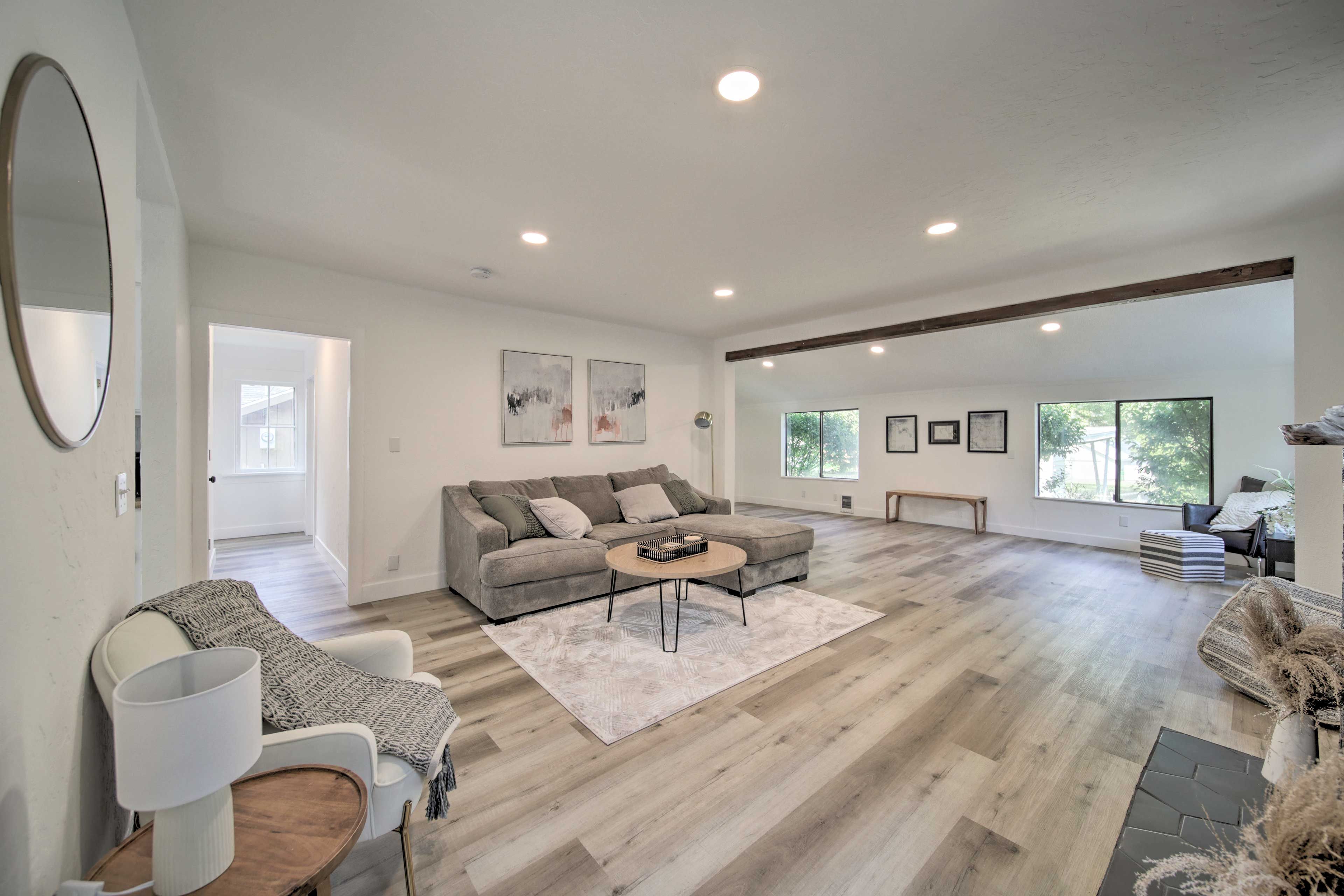Living Room | Main Level | Smart TV | Fireplace (Decorative Only)
