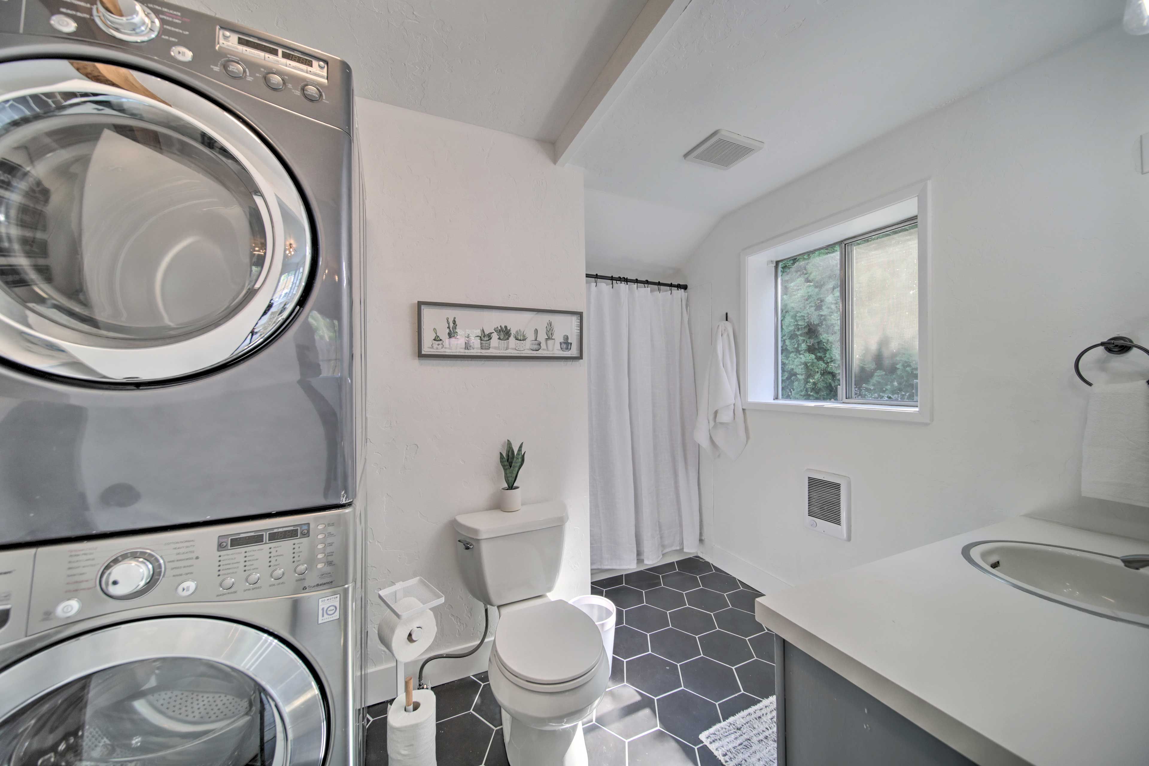 Washer + Dryer | Laundry Detergent