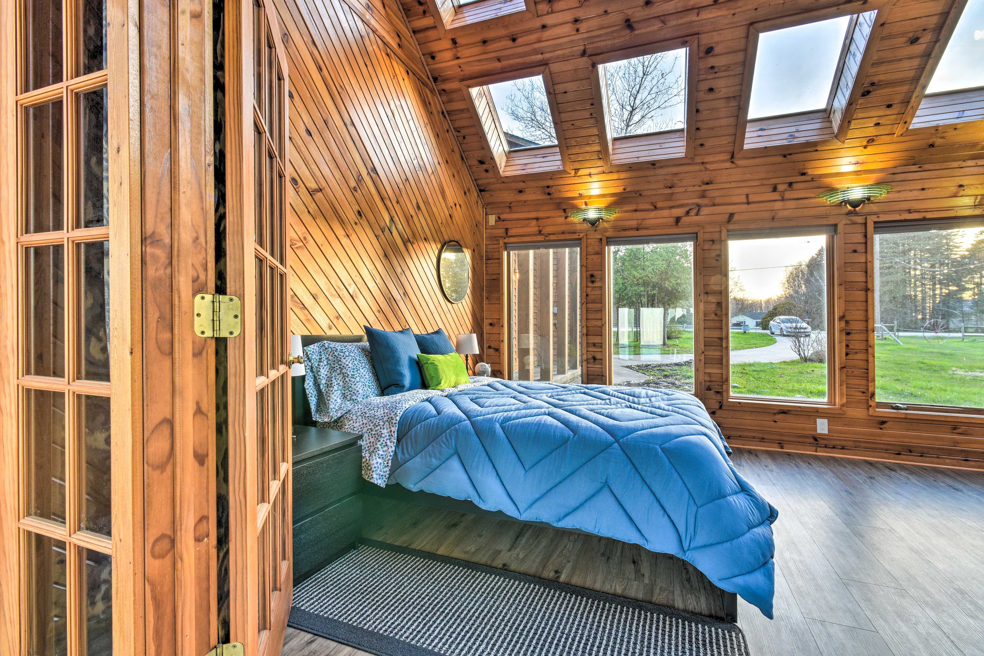 Bedroom 1 | Linens & Towels Provided