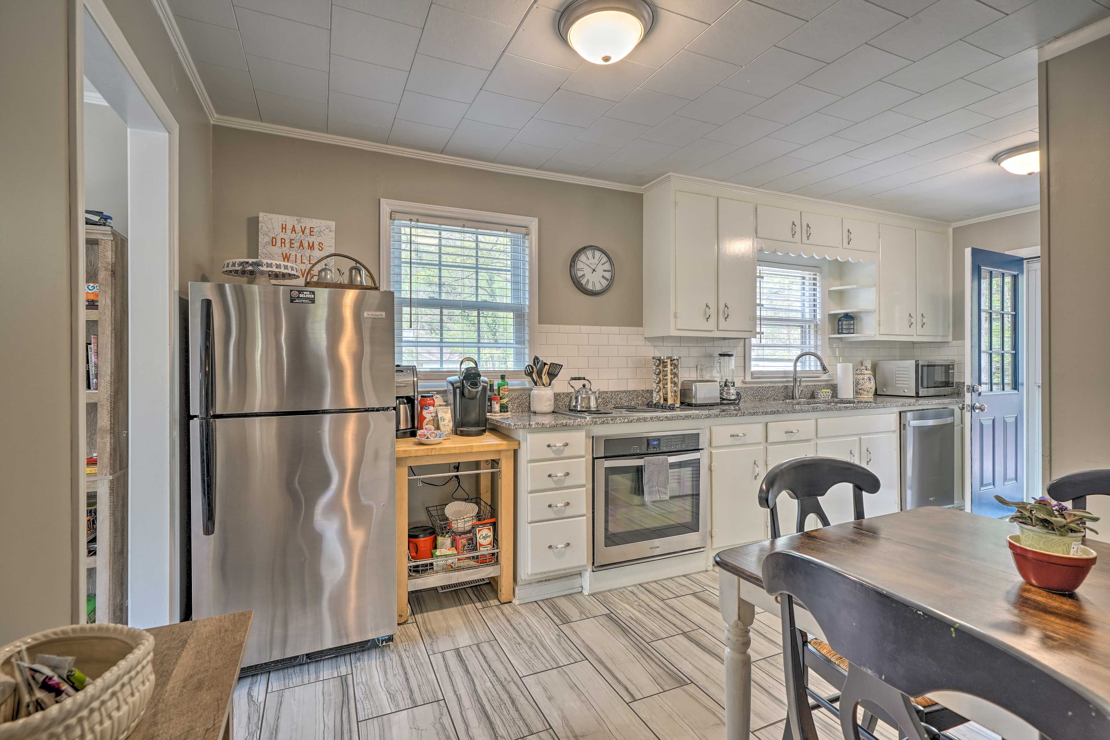 Kitchen | Fully Equipped