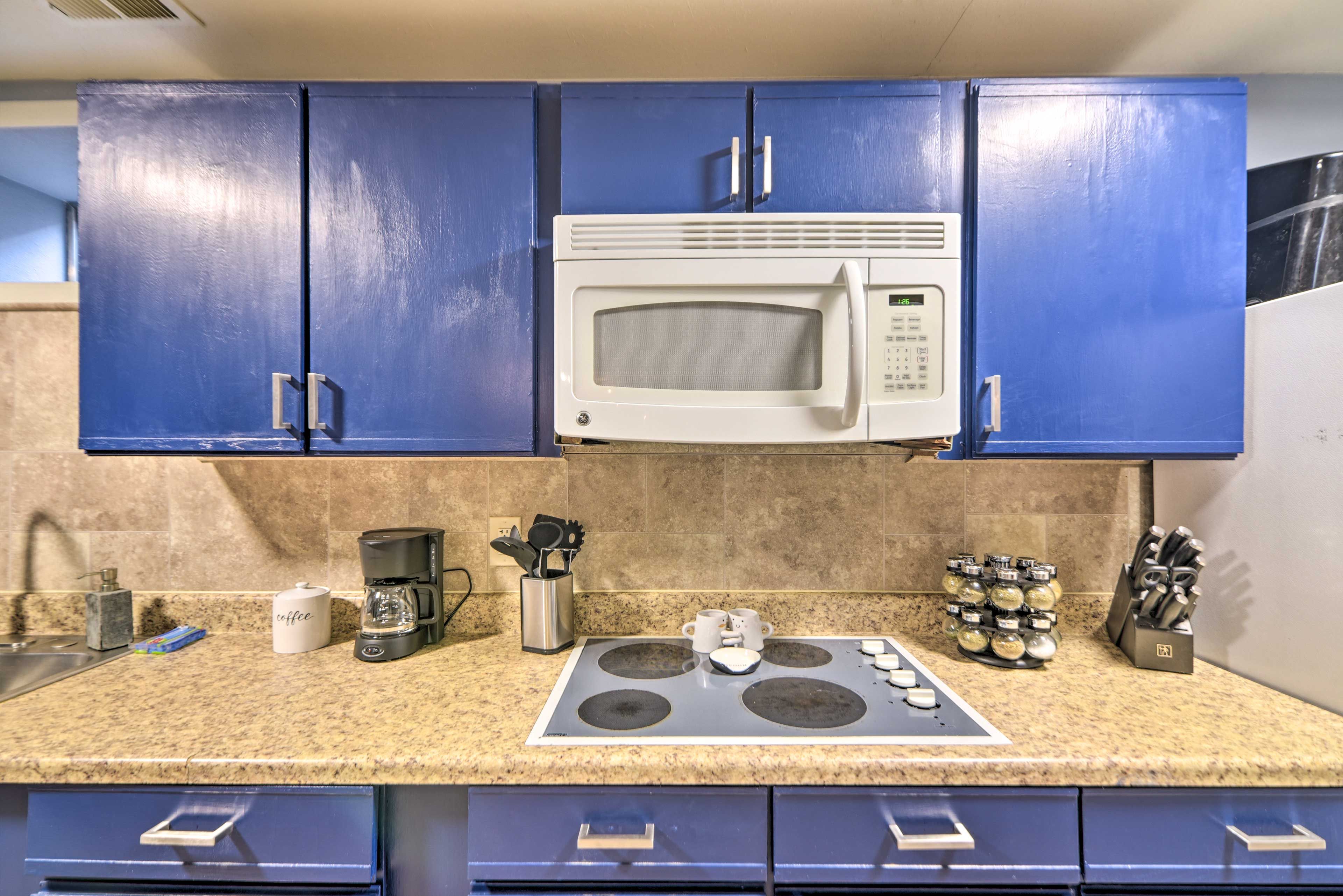 Kitchen | Dishware & Flatware