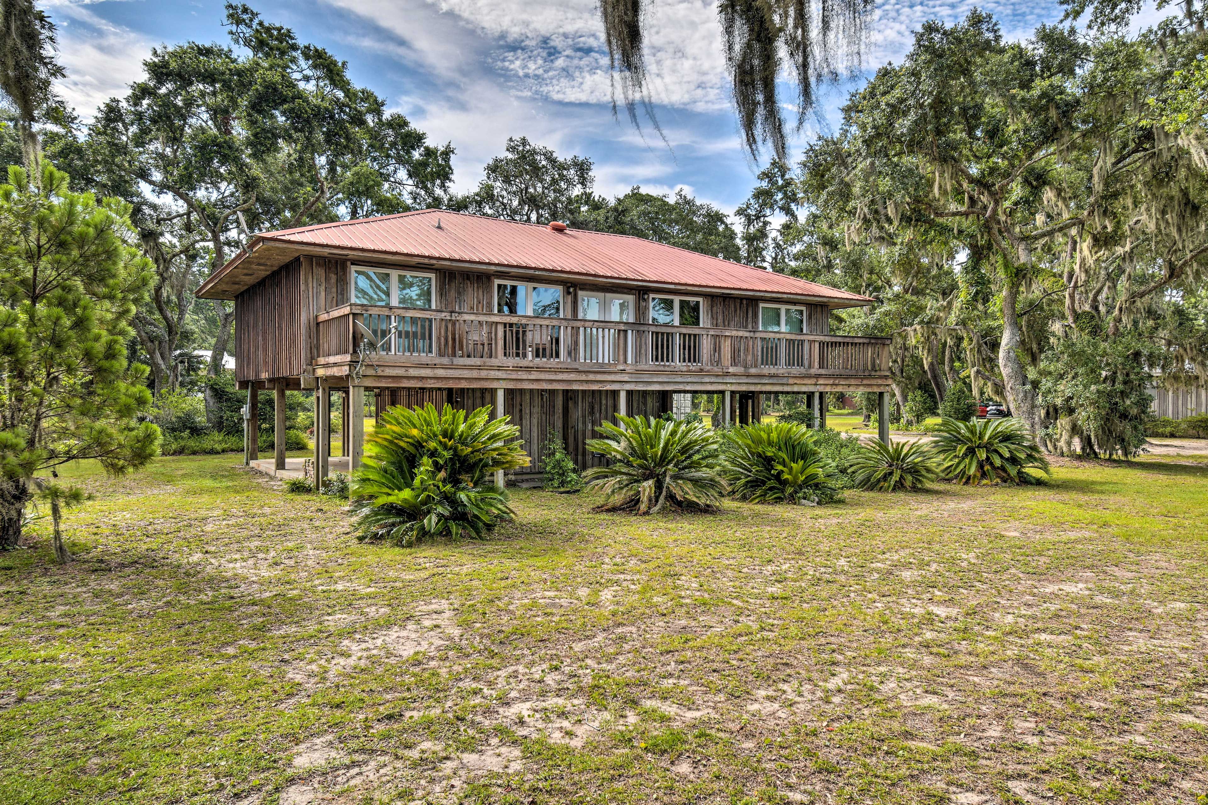 Foley Vacation Rental | 3BR | 3BA | Stairs Required | 1,800 Sq Ft
