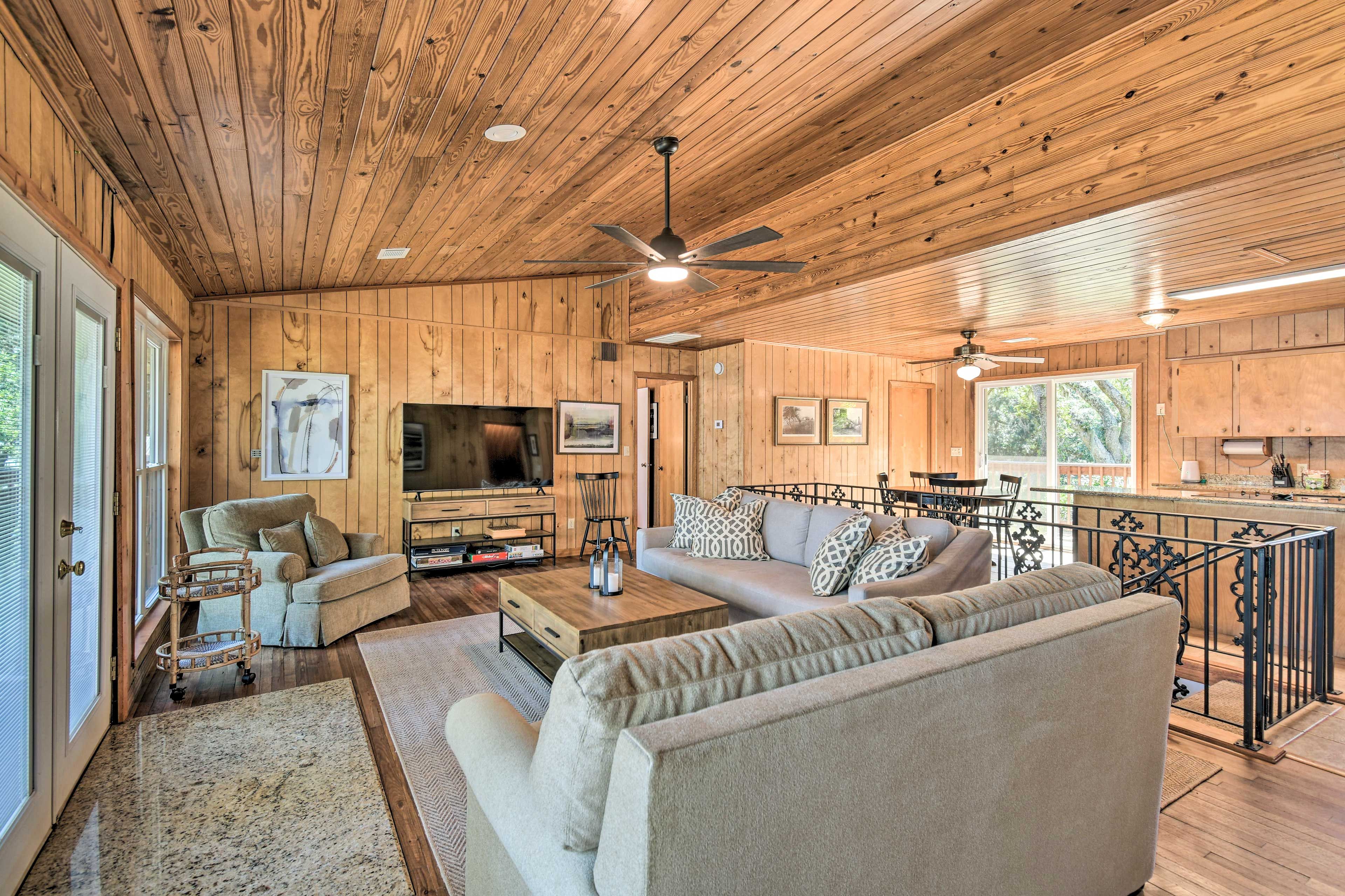 Living Room | Central A/C