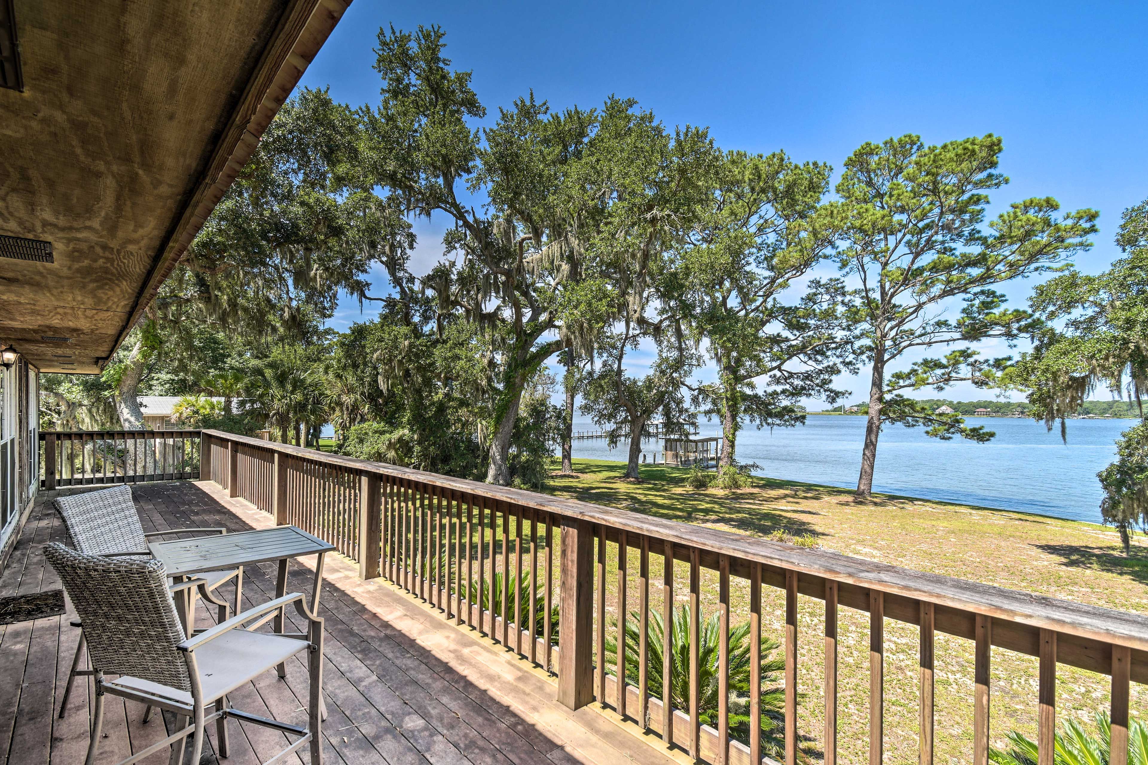Balcony | Outdoor Seating Area