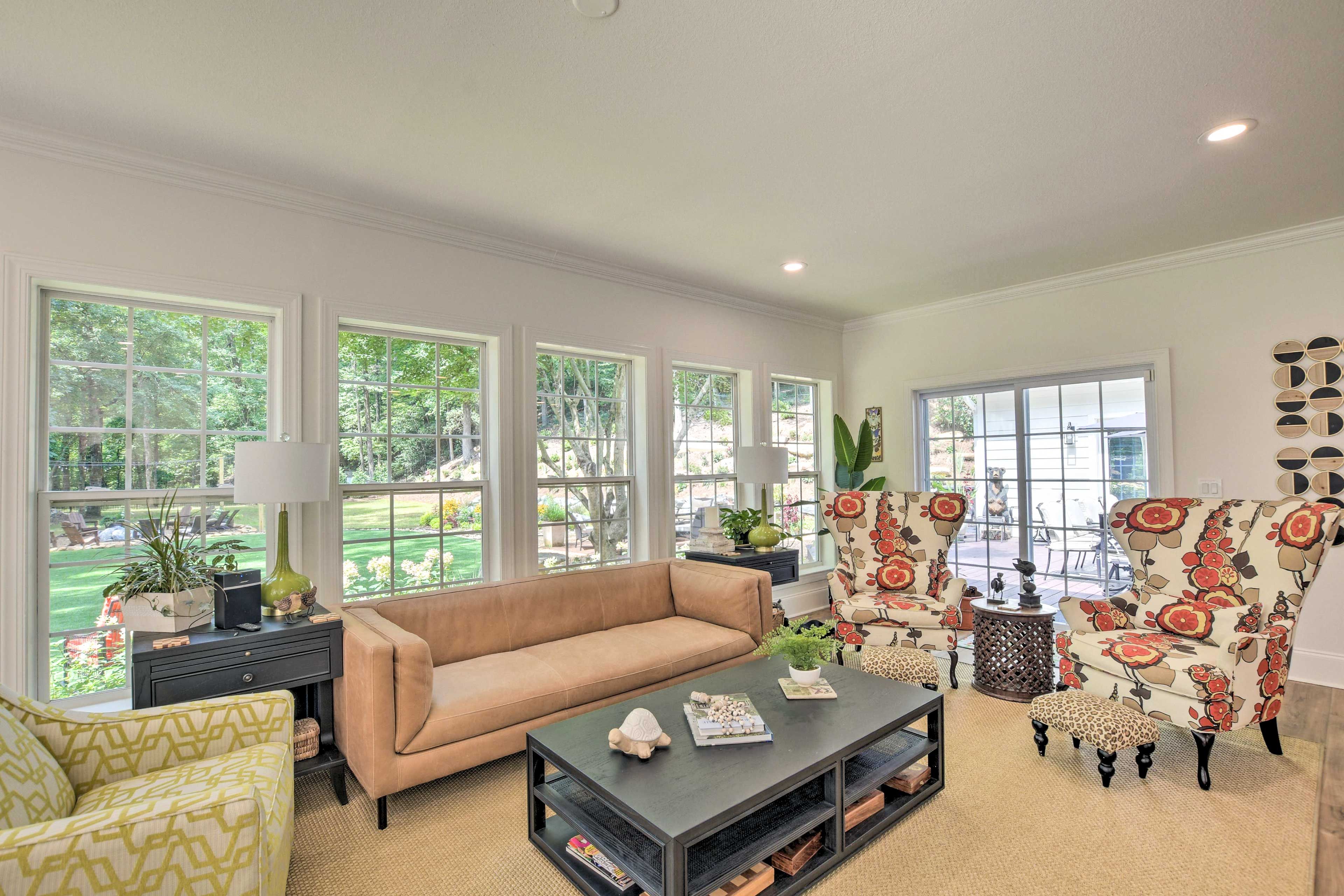Living Room | Central Heating & A/C