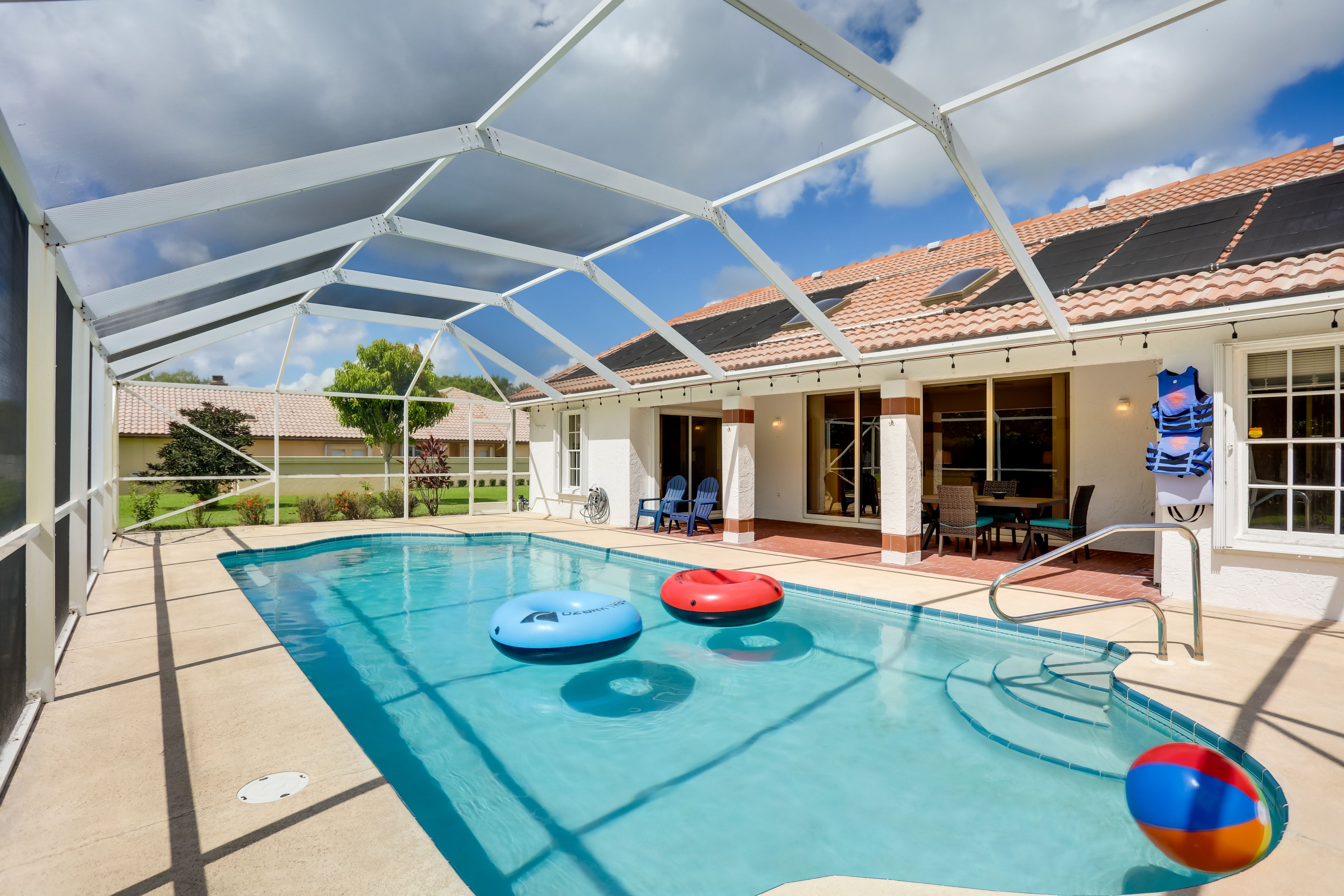 Port St. Lucie Vacation Rental | 3BR | 2BA | 2,014 Sq Ft | 1 Step to Enter