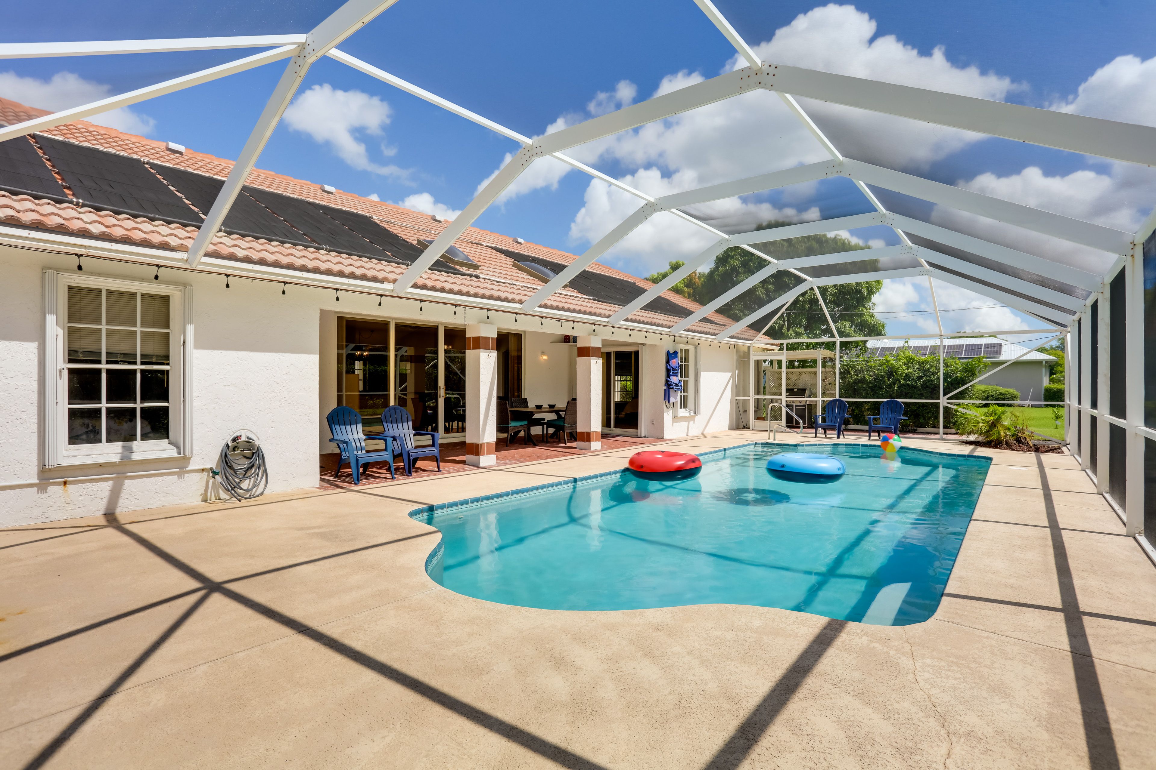 Private Lanai | Outdoor Pool (Heated w/ Fee)