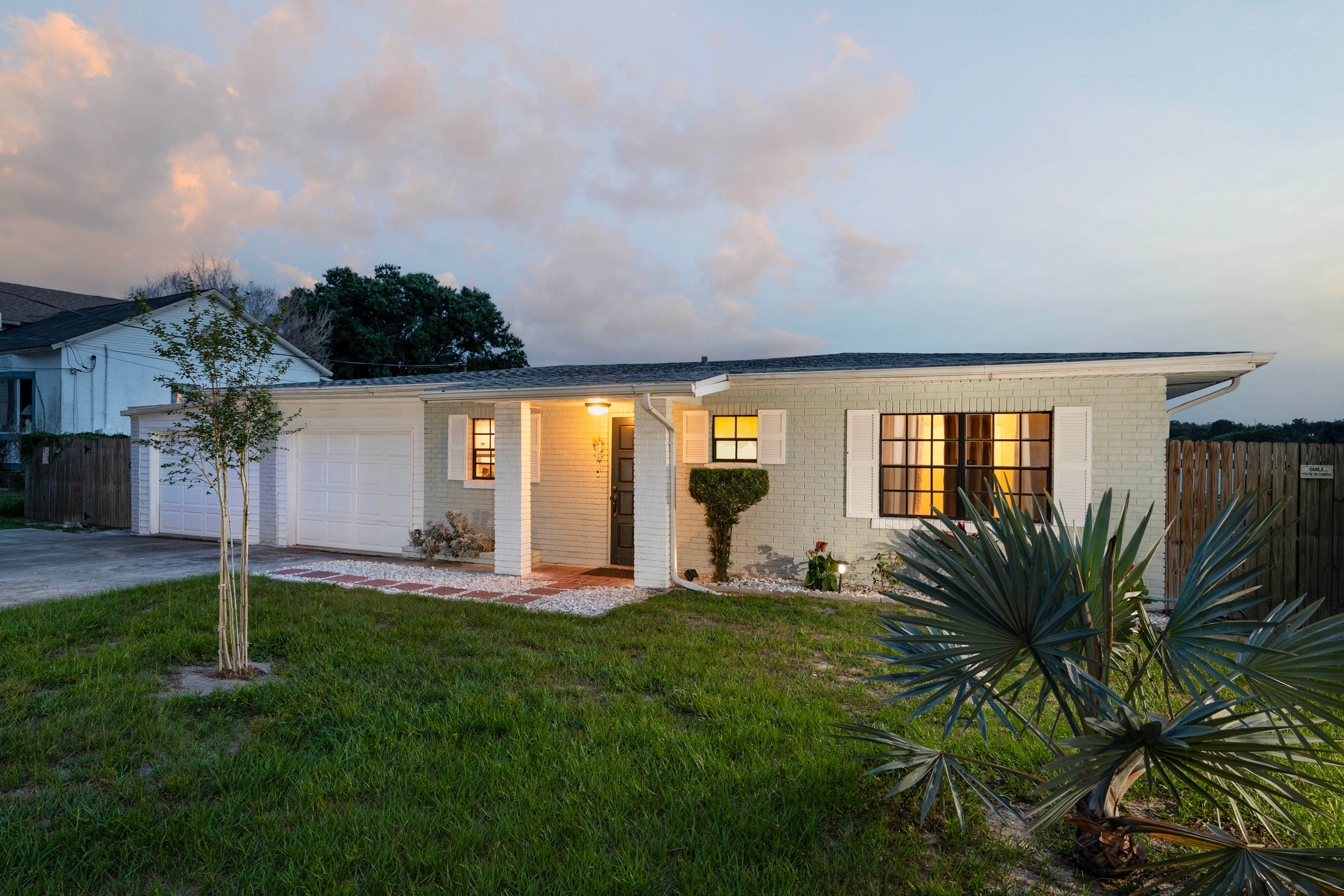 Winter Haven Vacation Rental | 3BR | 3BA | 2,384 Sq Ft | Step-Free Entry