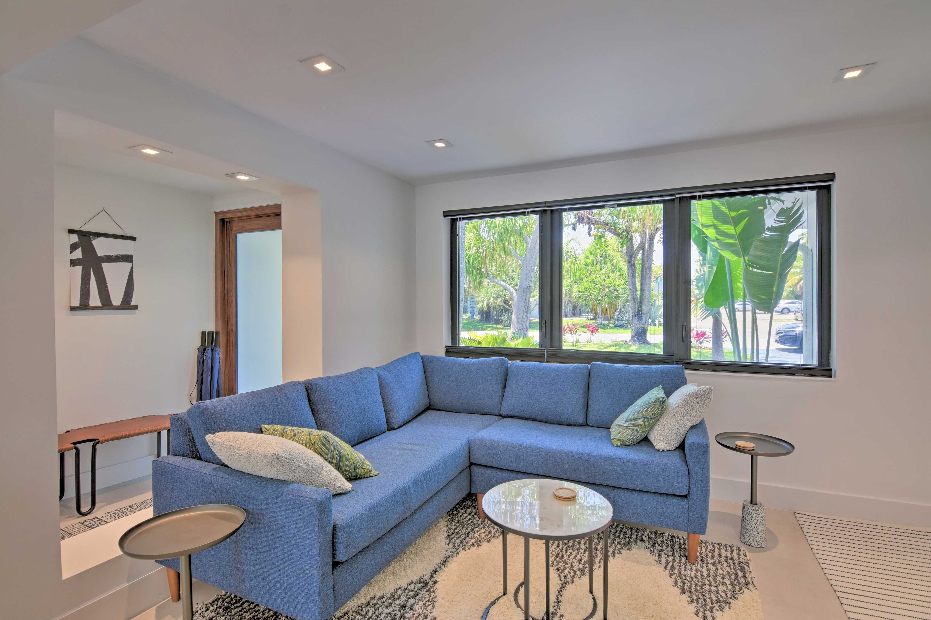 Living Area | Central Air Conditioning/Heating