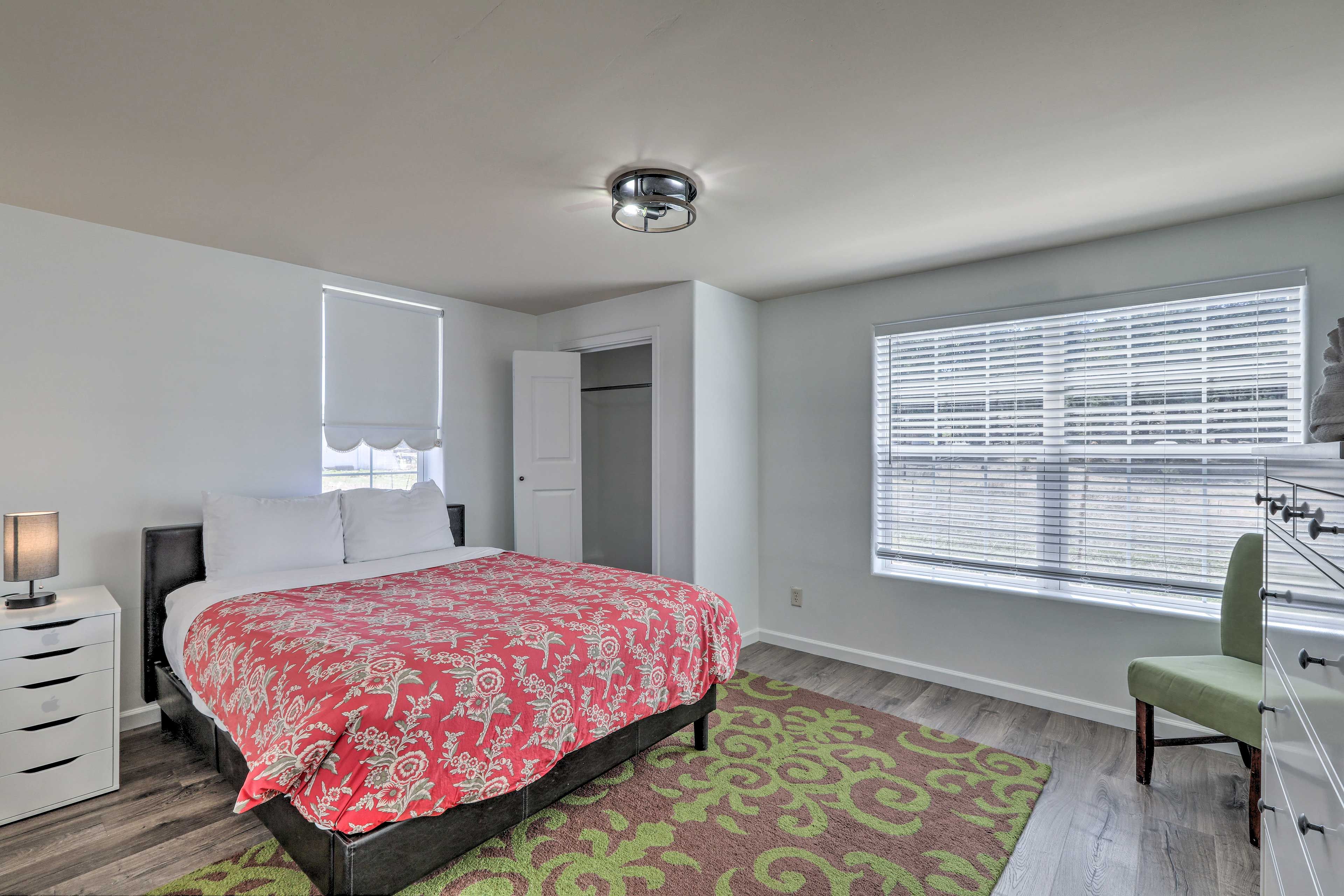 Bedroom 4 | Queen Bed | 2nd Floor