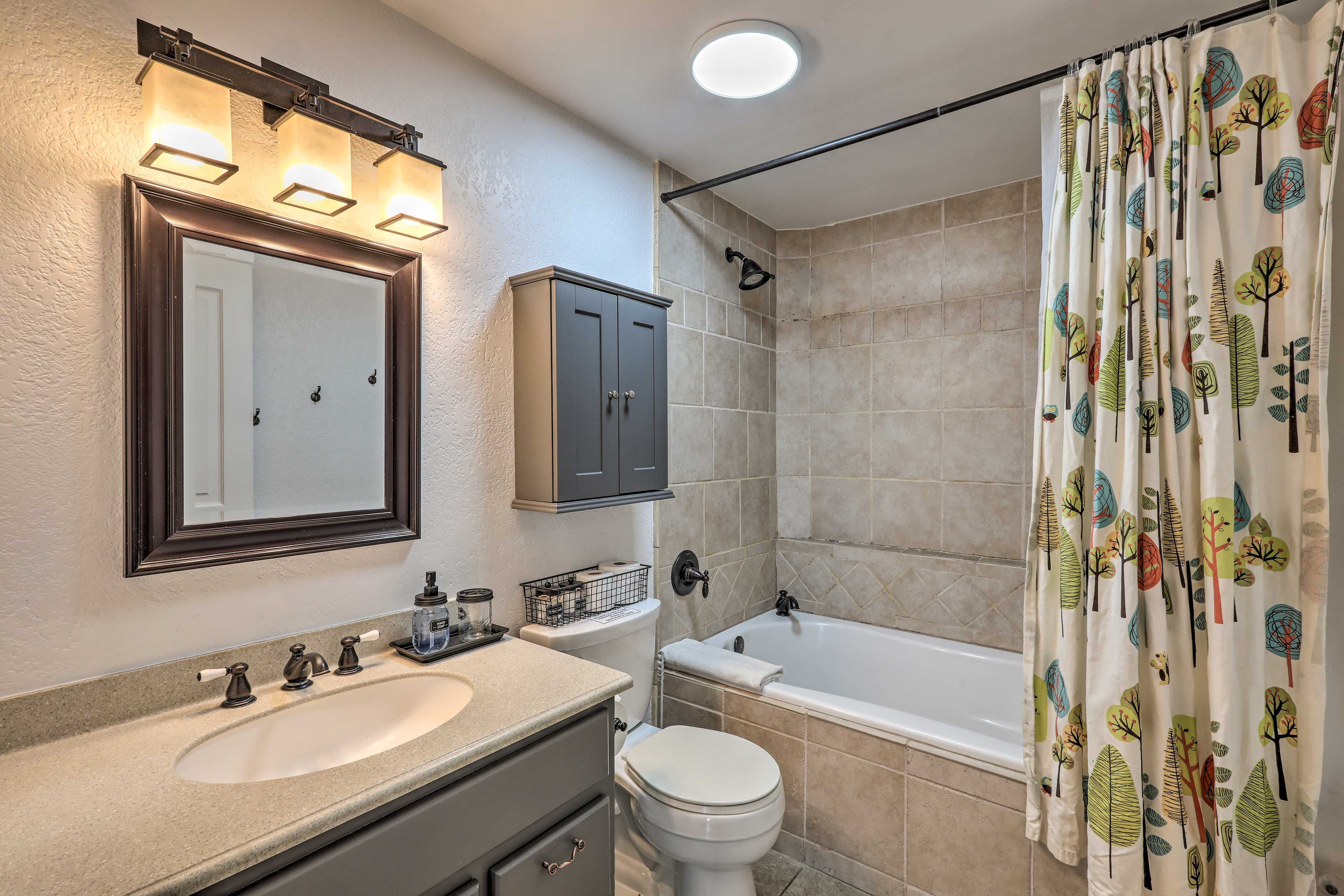 Full Bathroom
