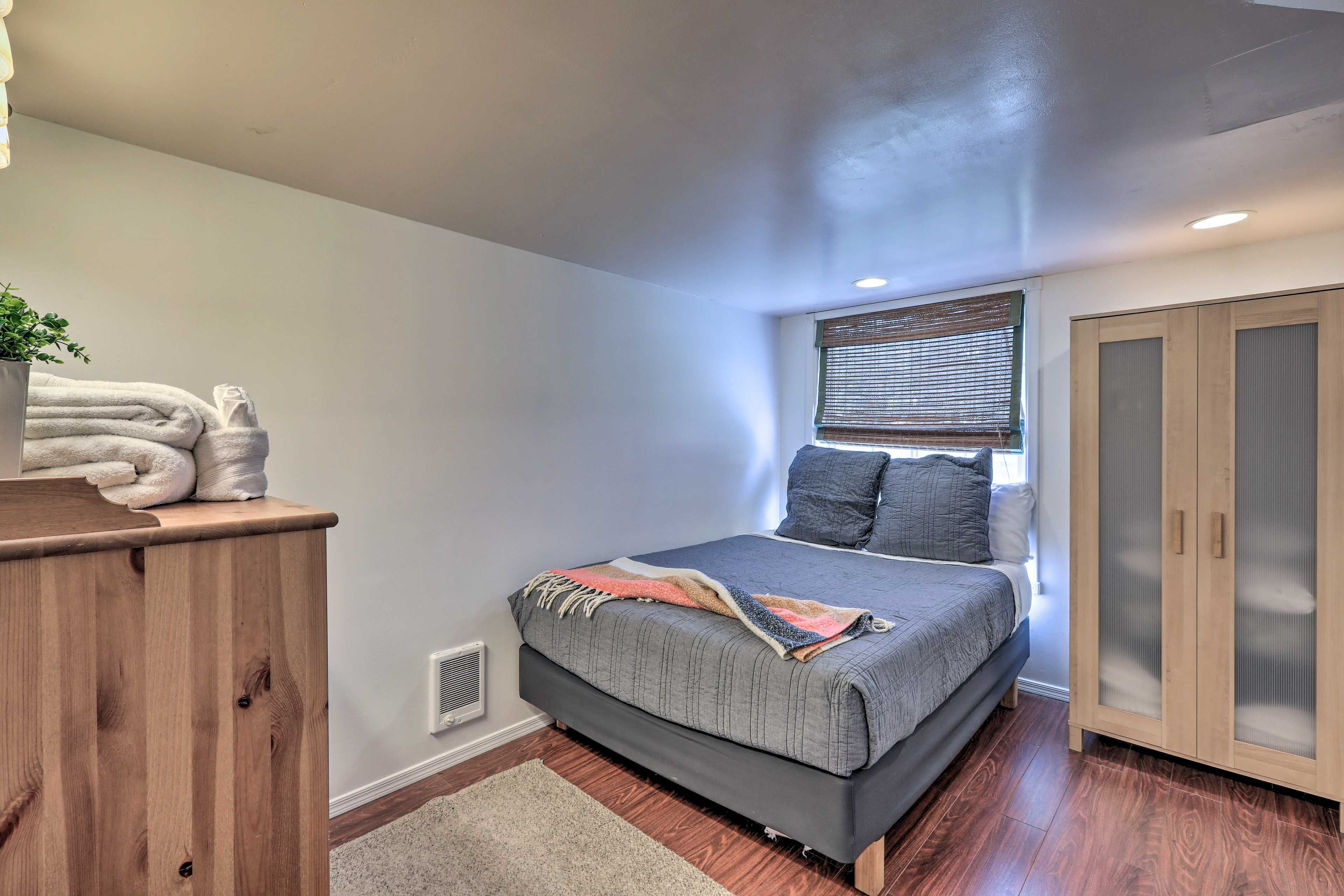 Bedroom 3 | Queen Bed | 2nd Floor