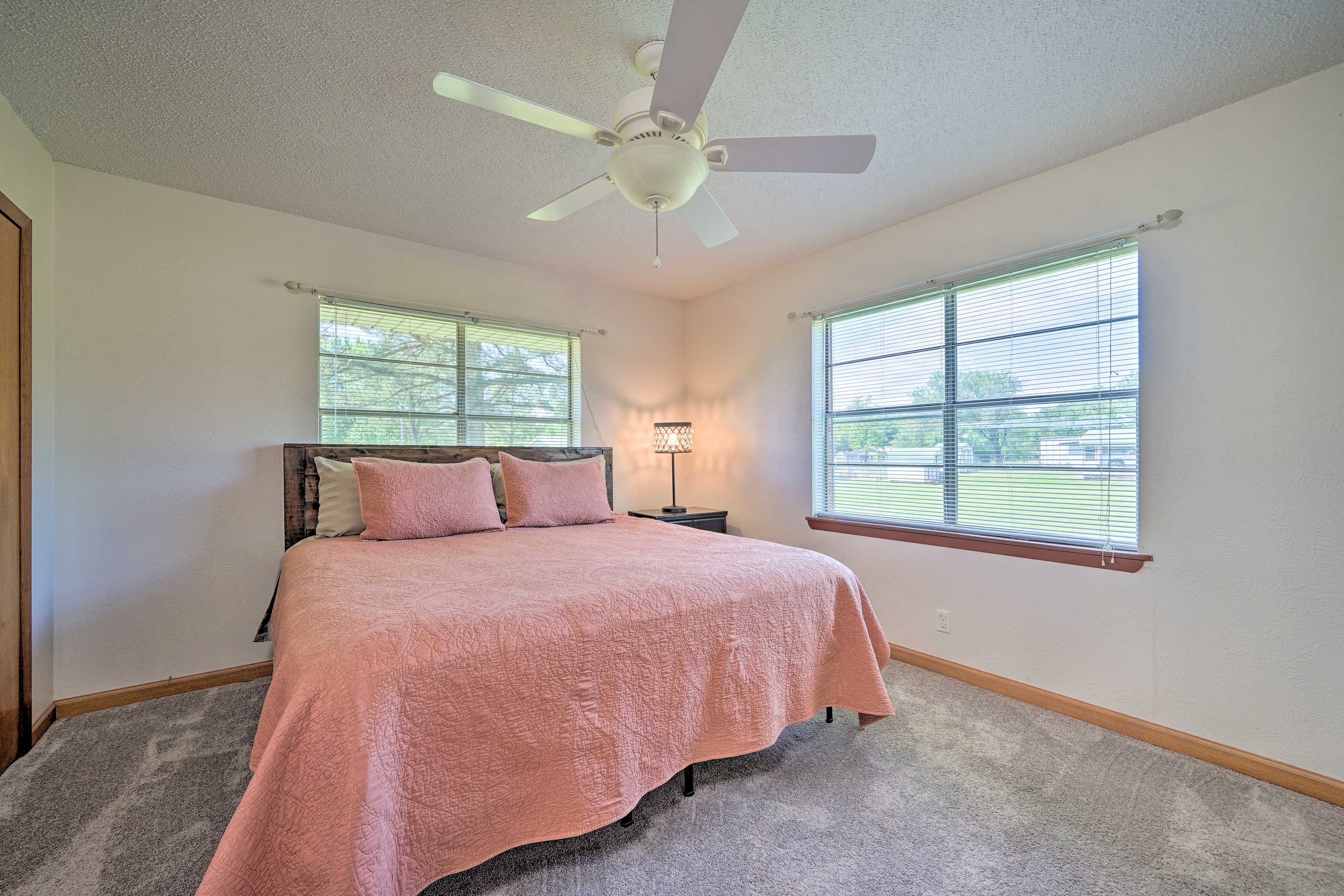 Bedroom 1 | King Bed
