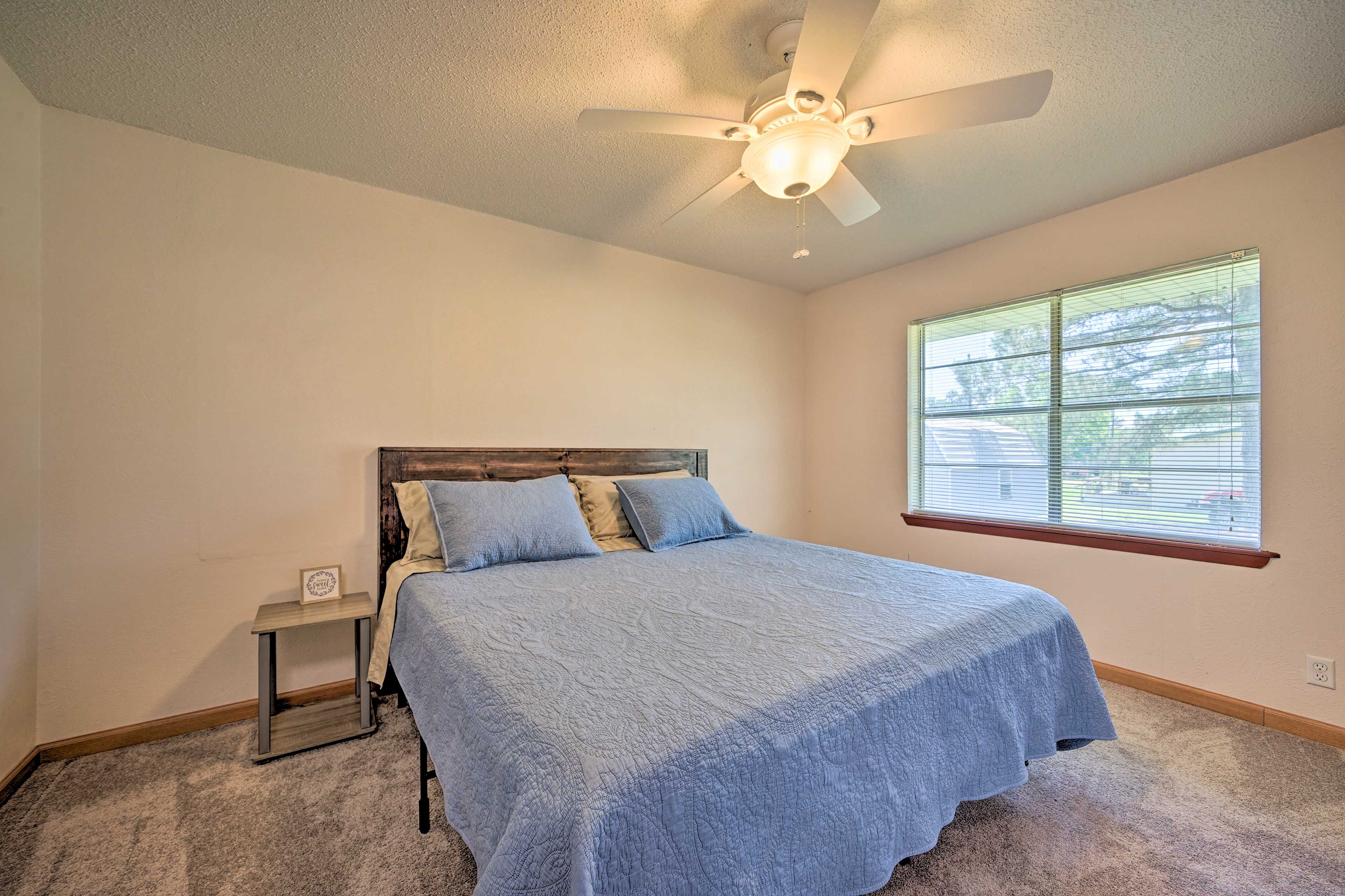 Bedroom 2 | King Bed