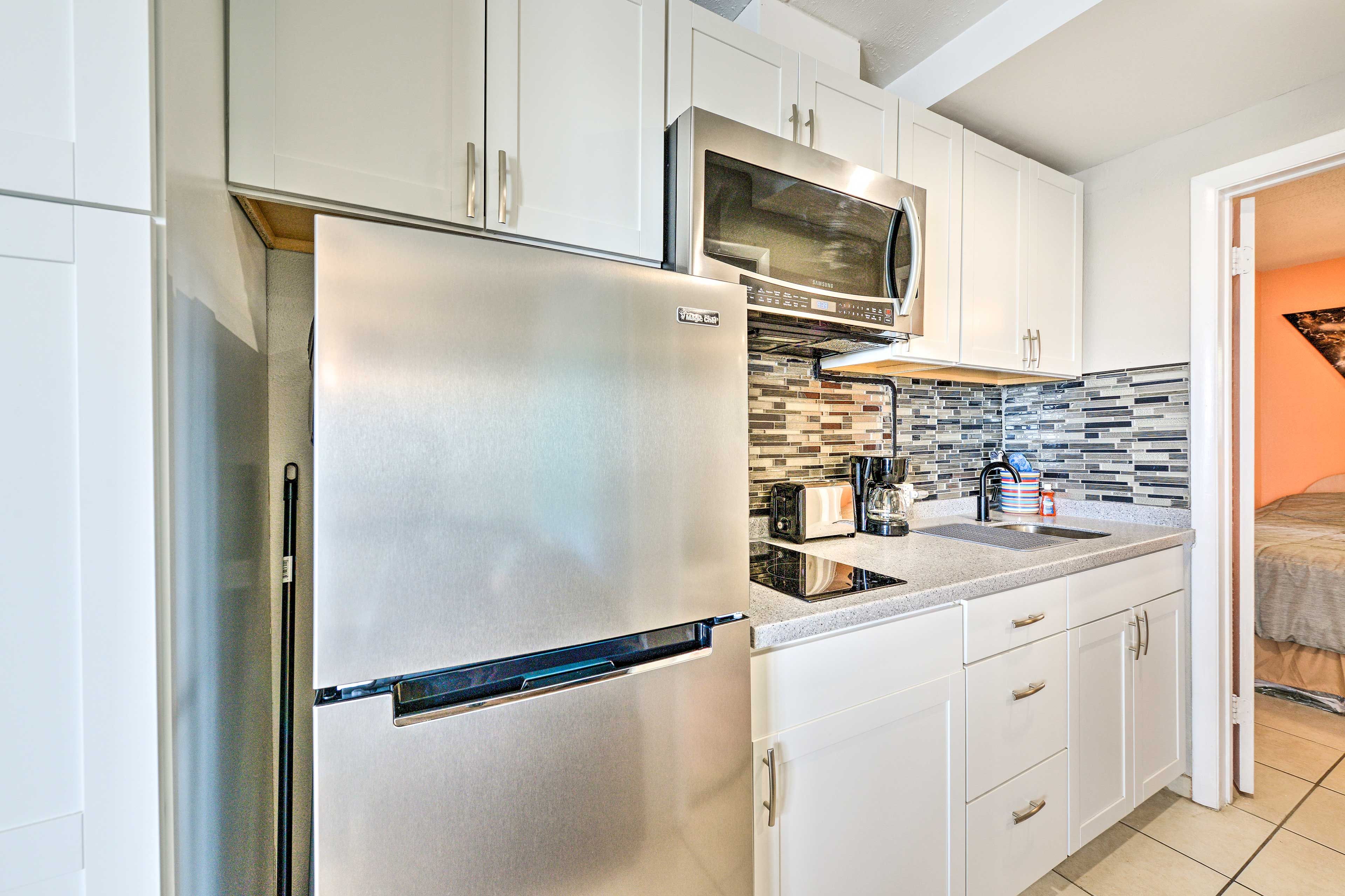 Kitchen | Electric Stovetop | Drip Coffee Maker