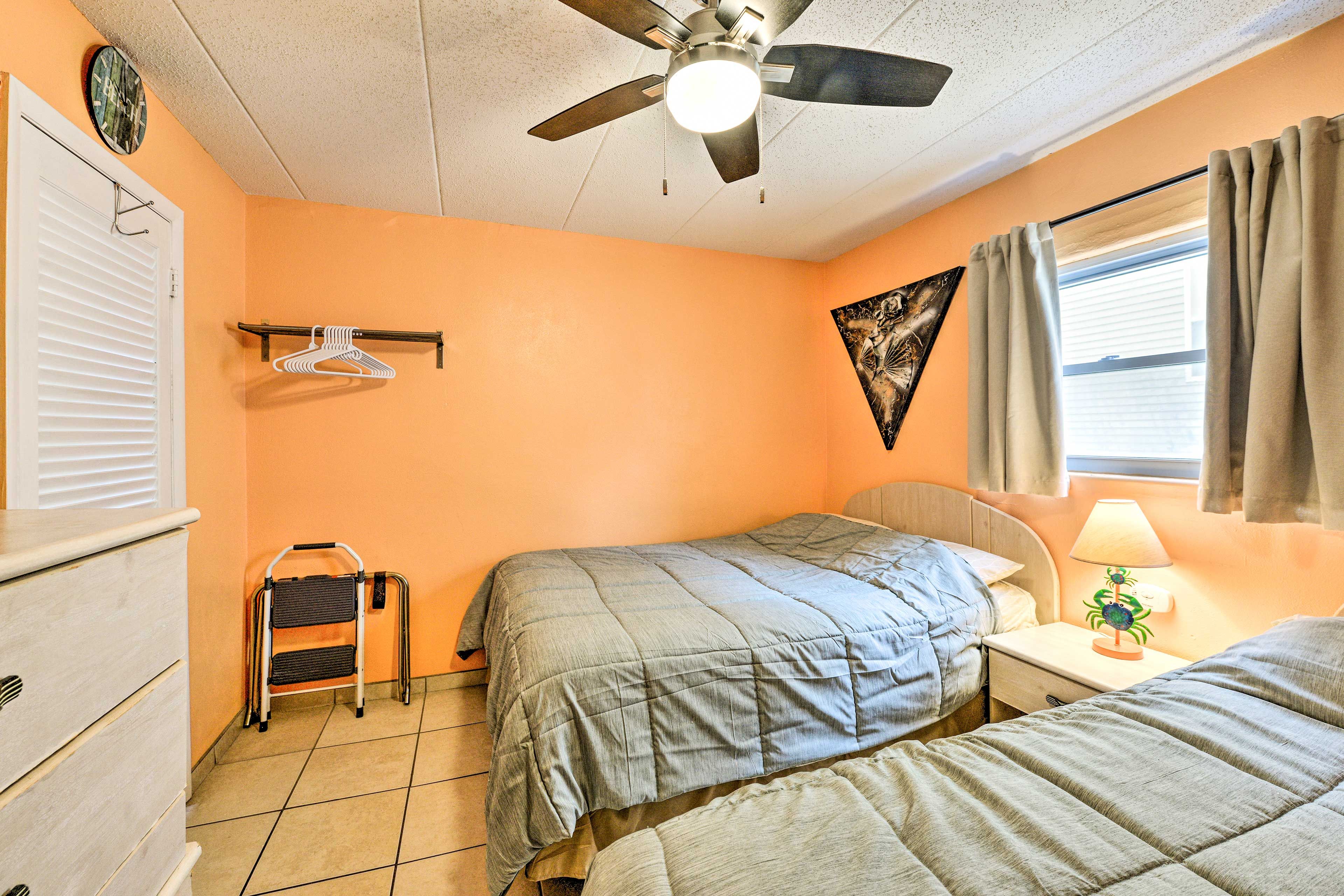Bedroom | Linens Provided