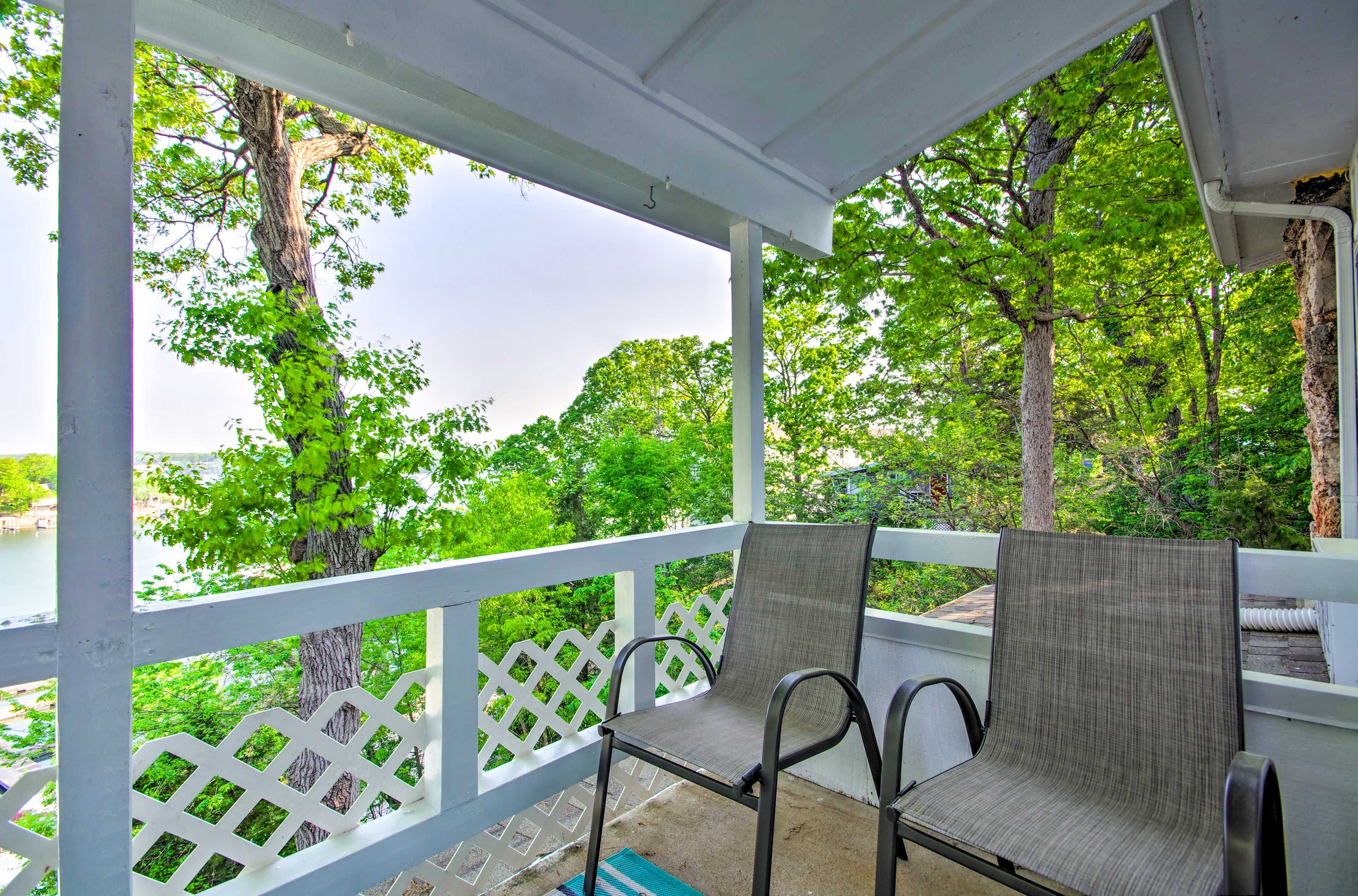 Furnished Deck