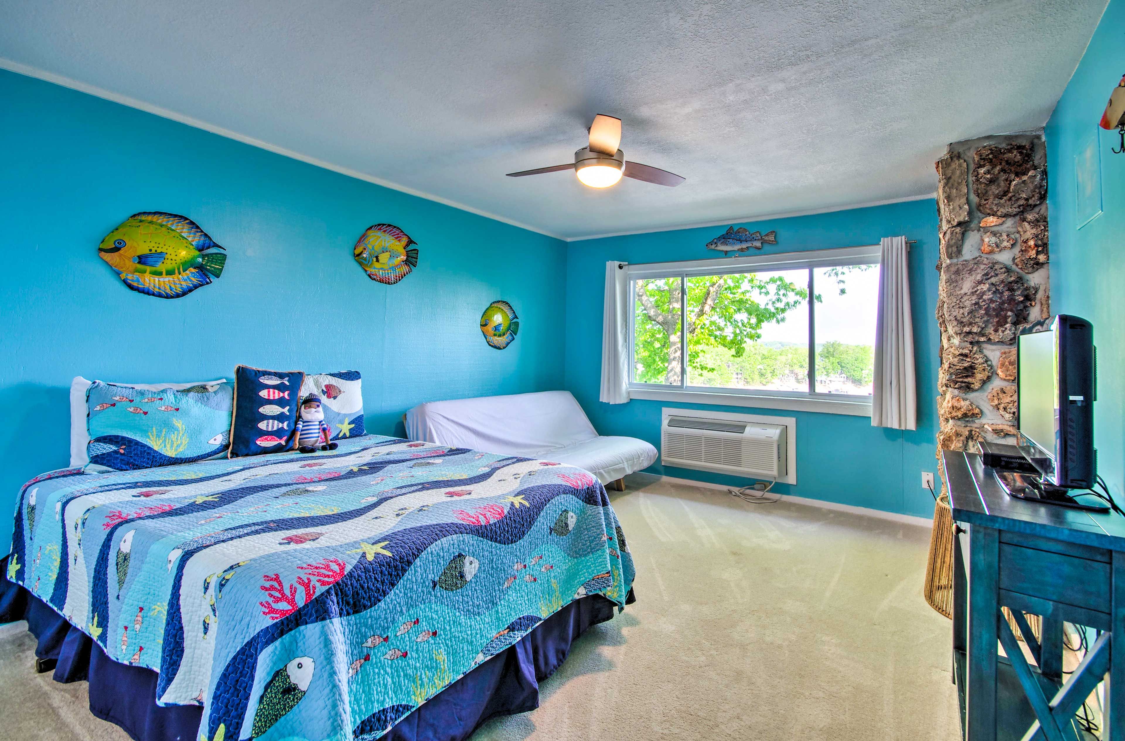 Bedroom 2 | Queen Bed | Futon