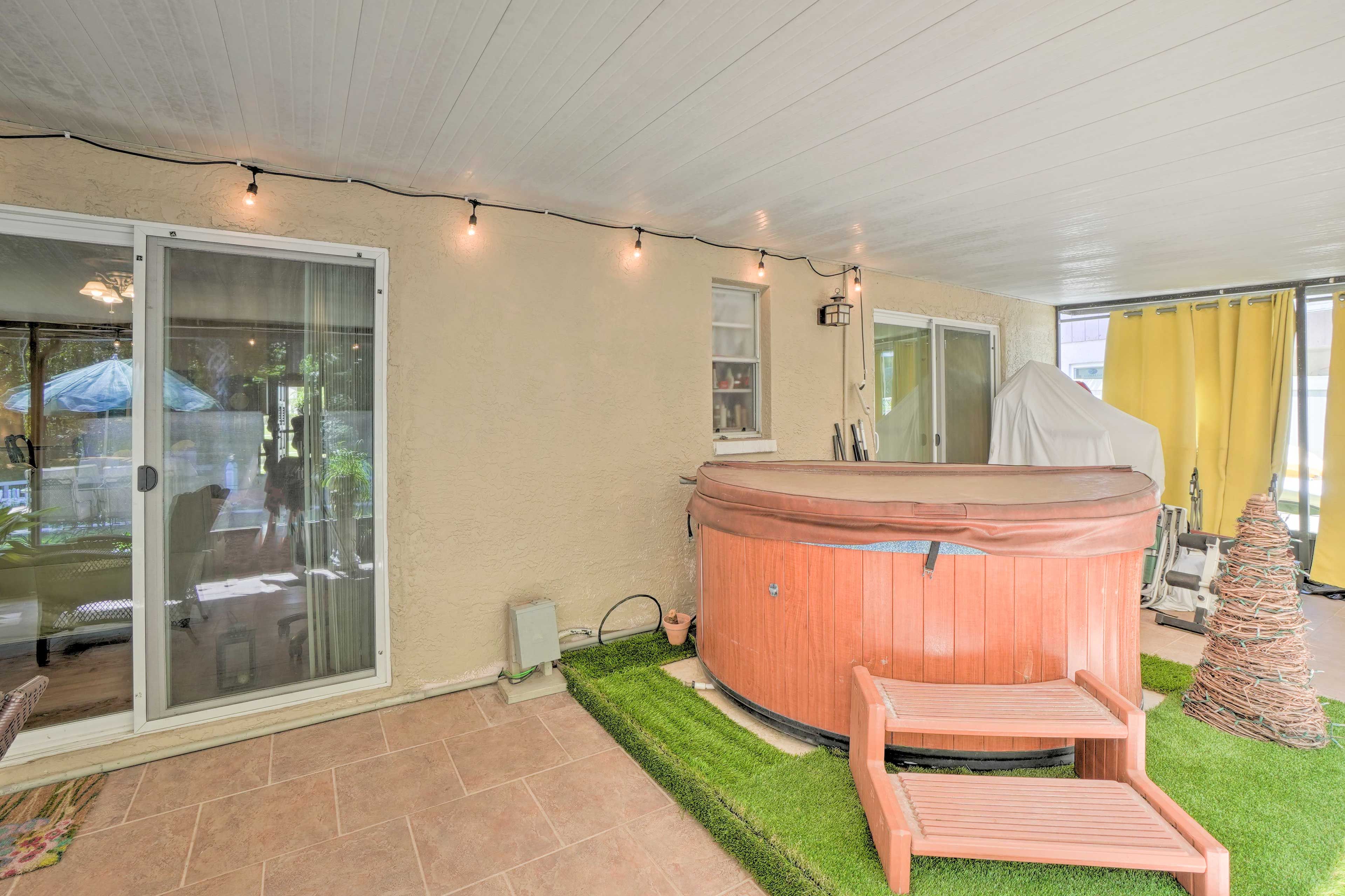 Screened-In Patio | Hot Tub