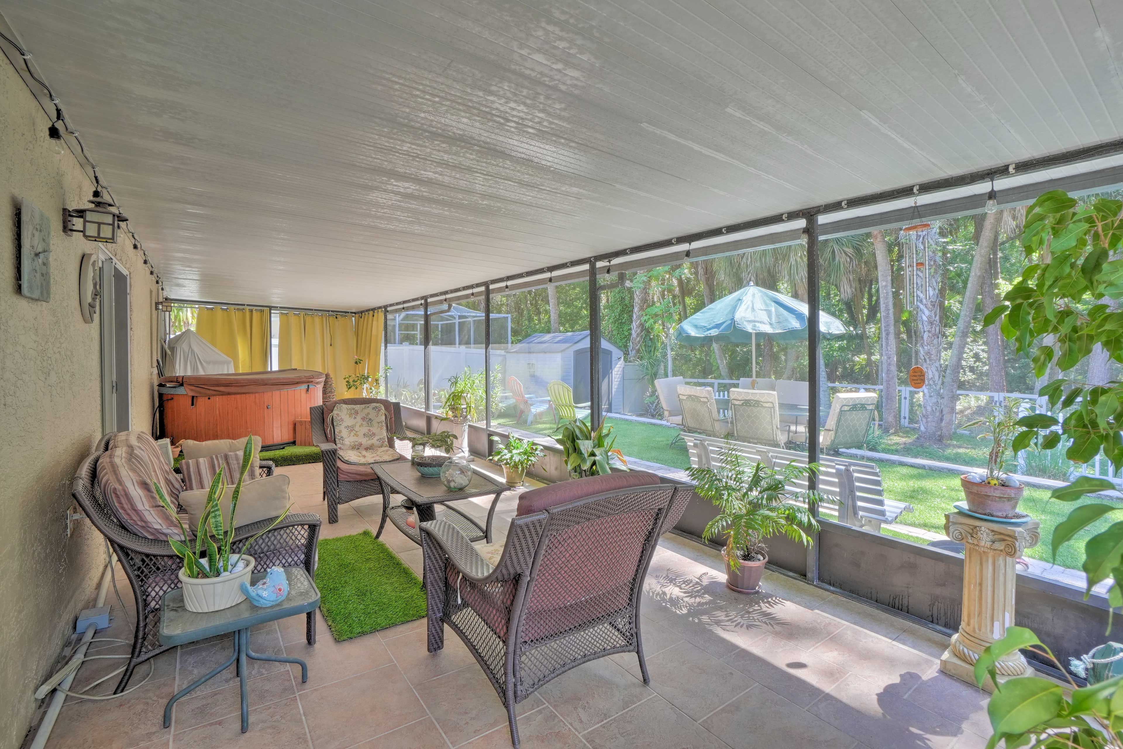 Screened-In Patio