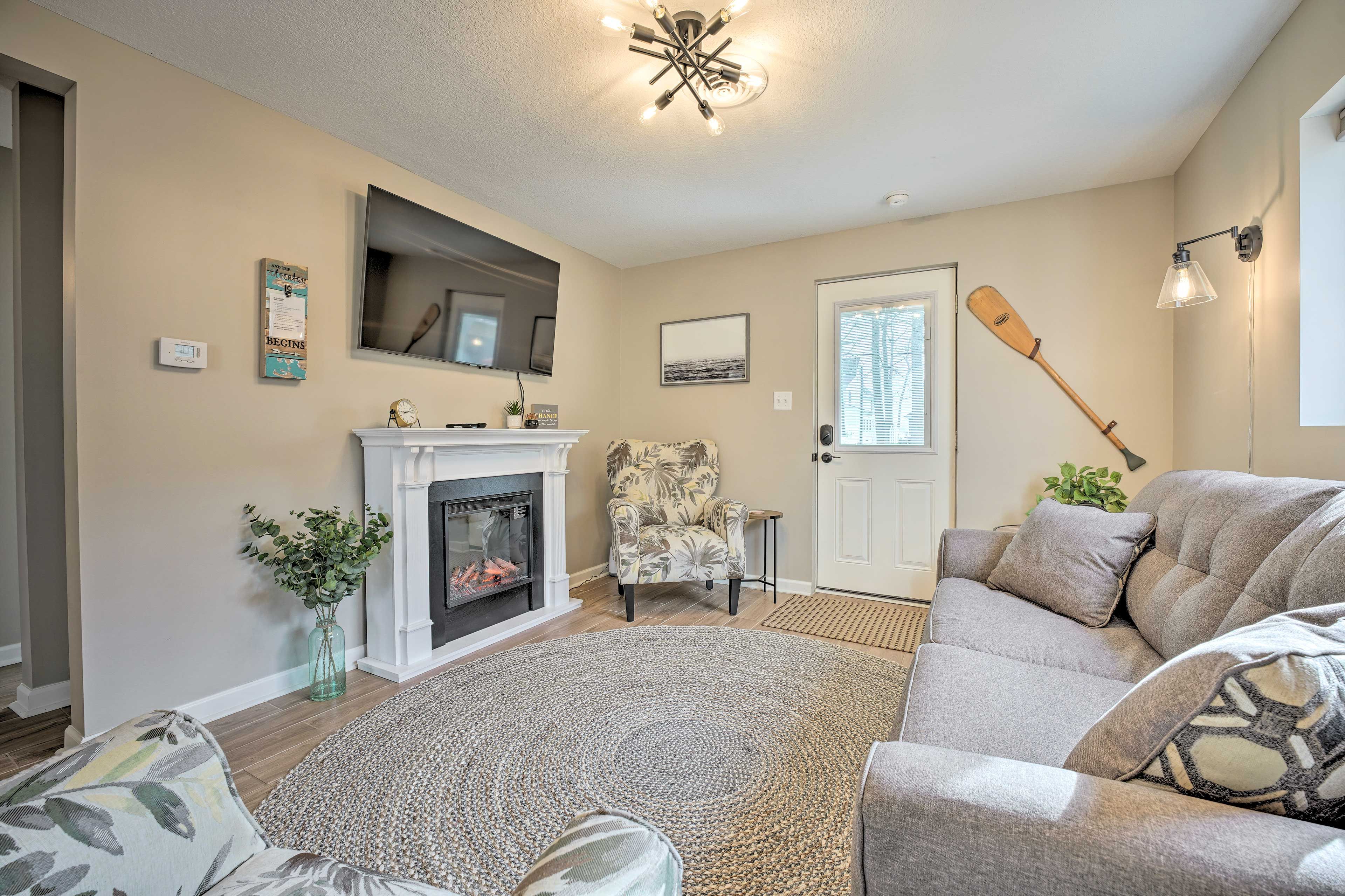 Living Room | Electric Fireplace