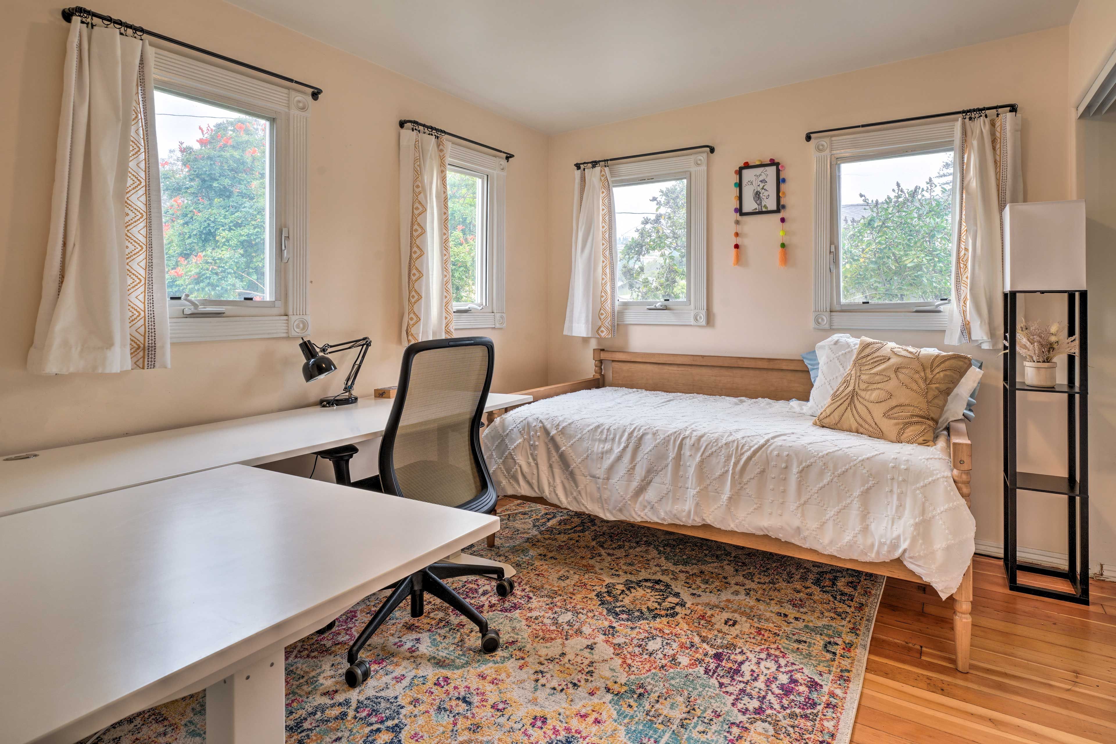 Bedroom 3 | Twin Daybed | Desk | Main Floor
