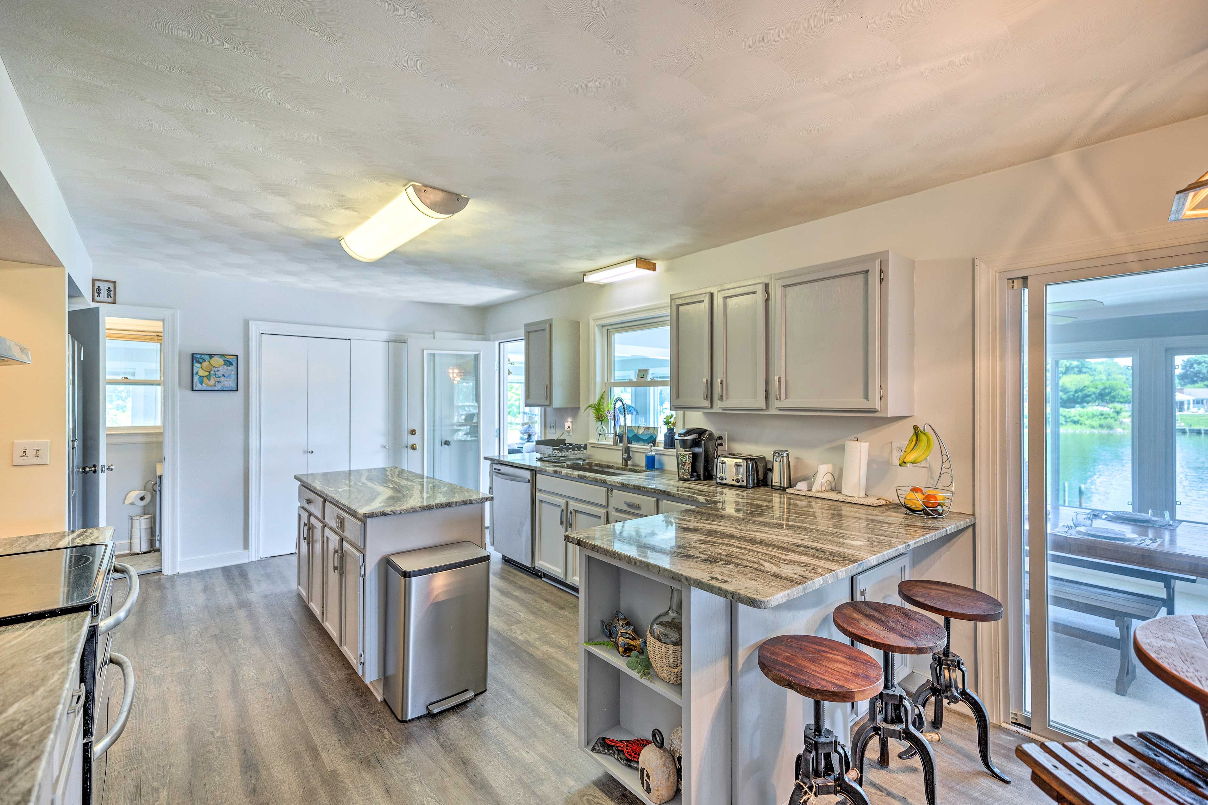Kitchen | Cooking Basics | Complimentary Spices | Crockpot | Keurig