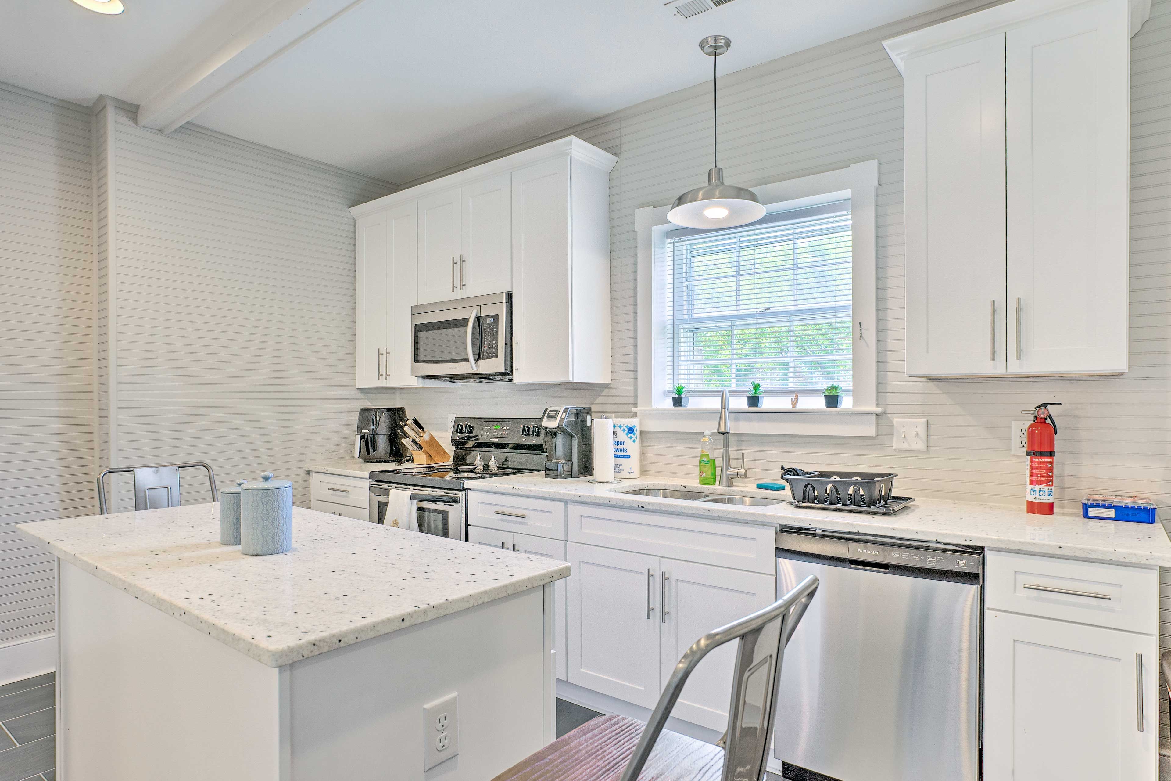Kitchen | Fully Equipped | Cooking Basics
