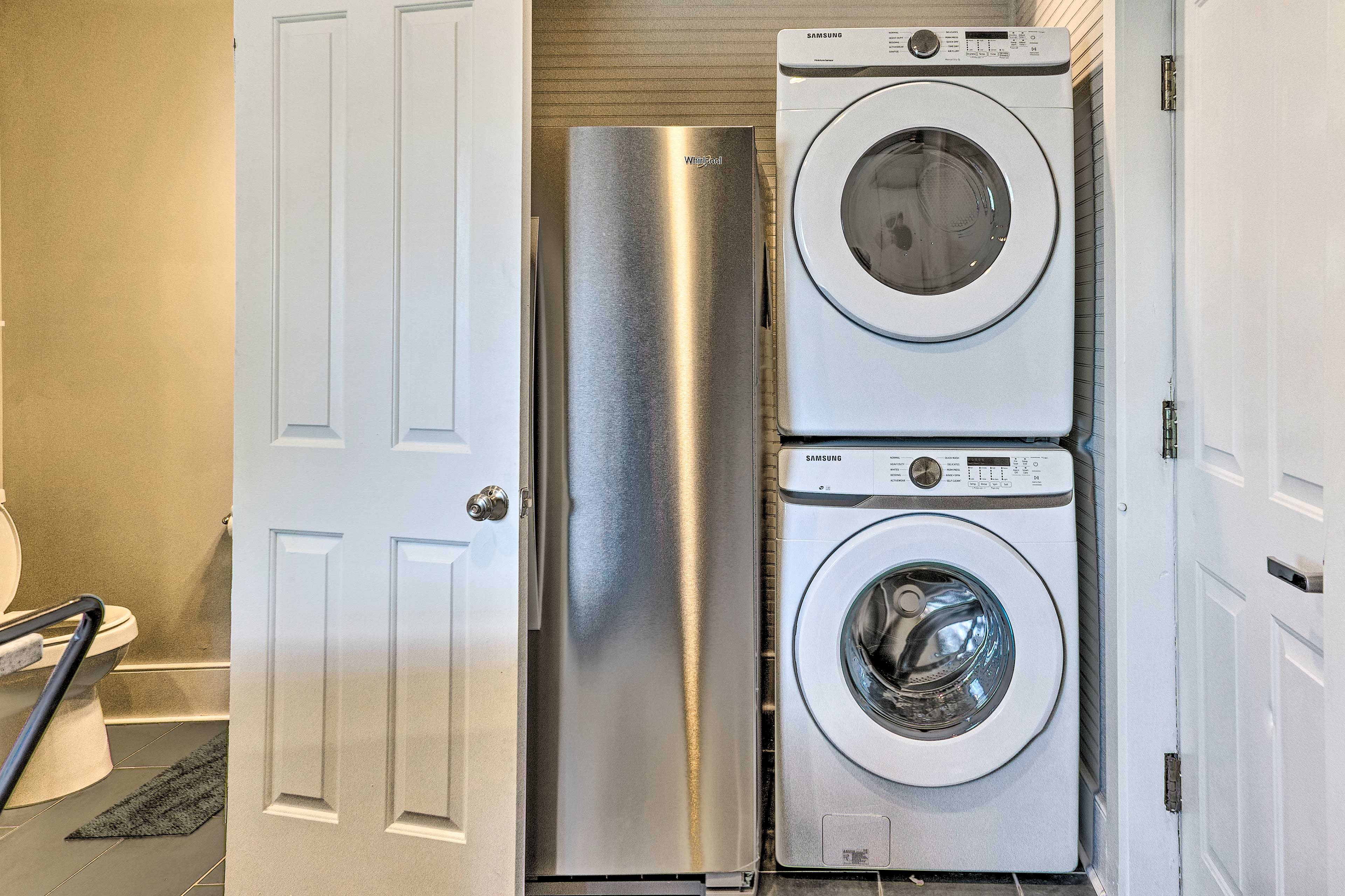 Half Bathroom | Laundry | Laundry Detergent Provided