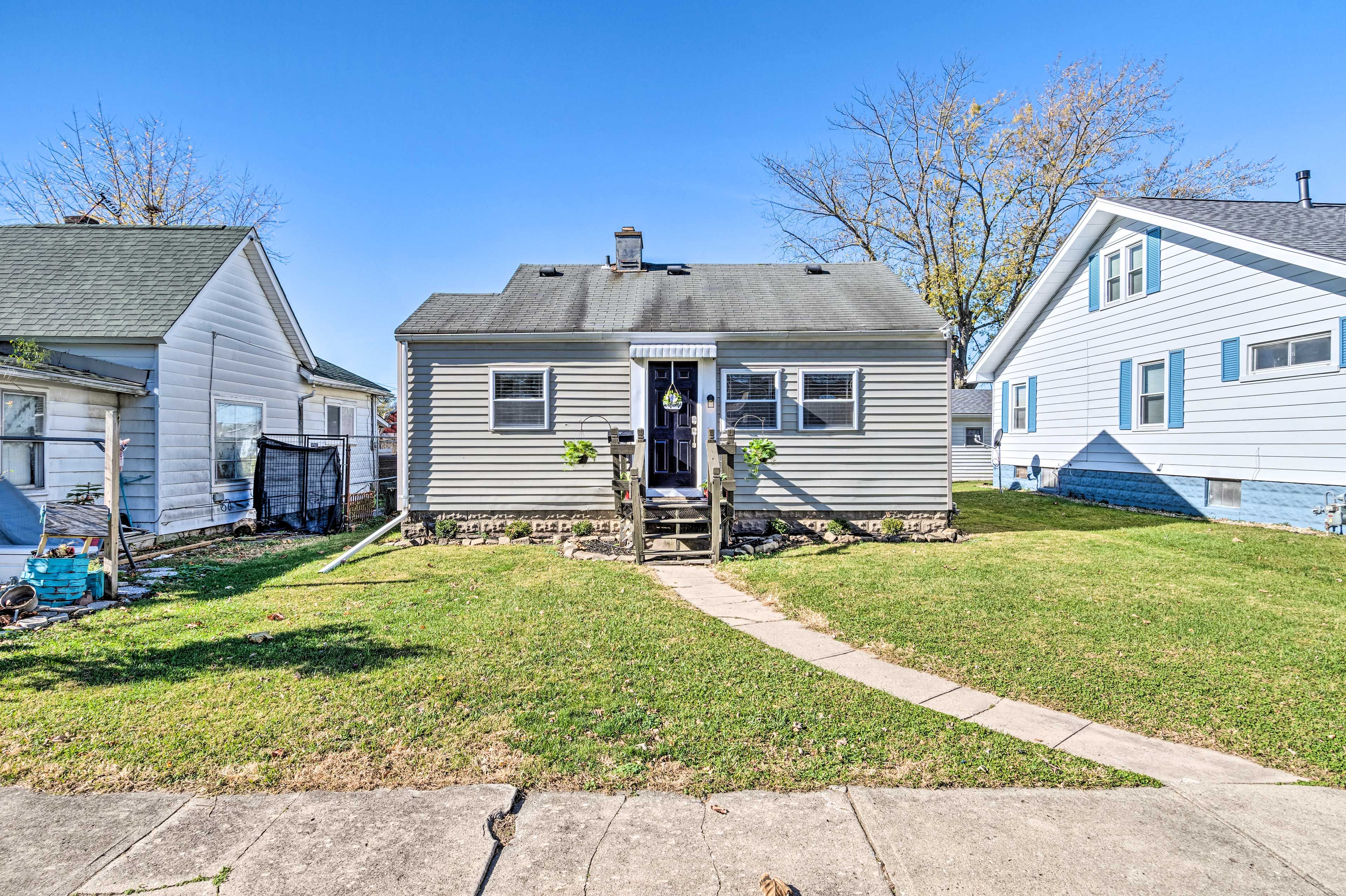 Front Exterior | Keyless Entry