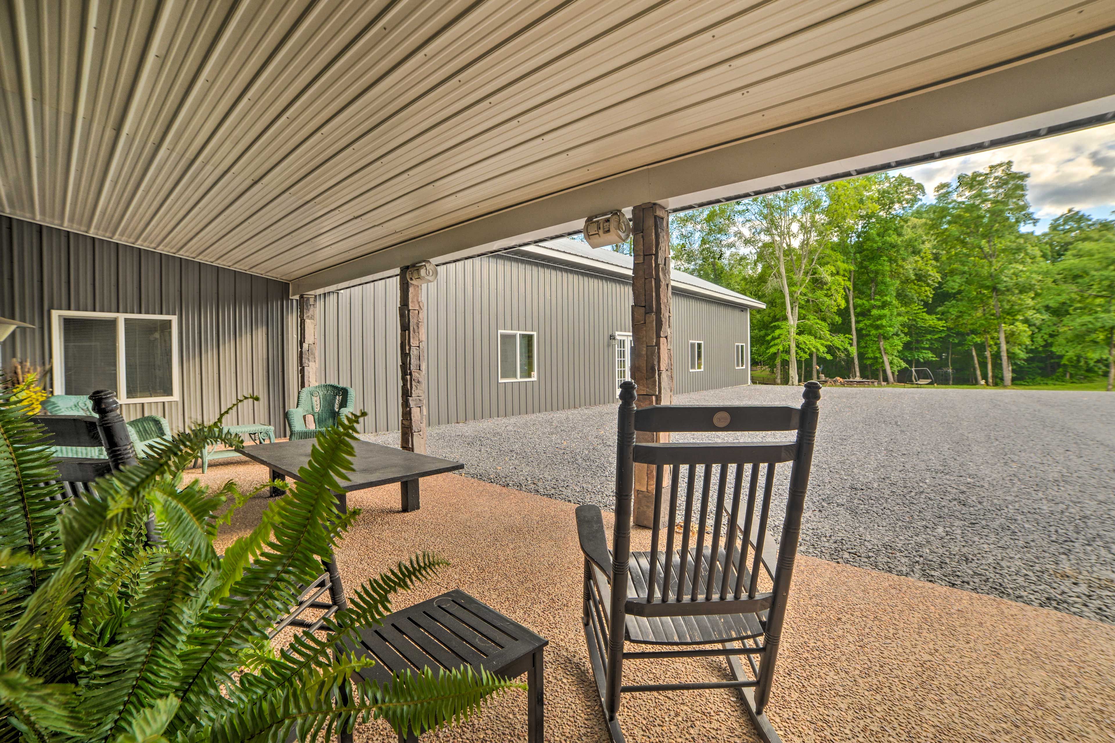 Private Patio | Outdoor Seating