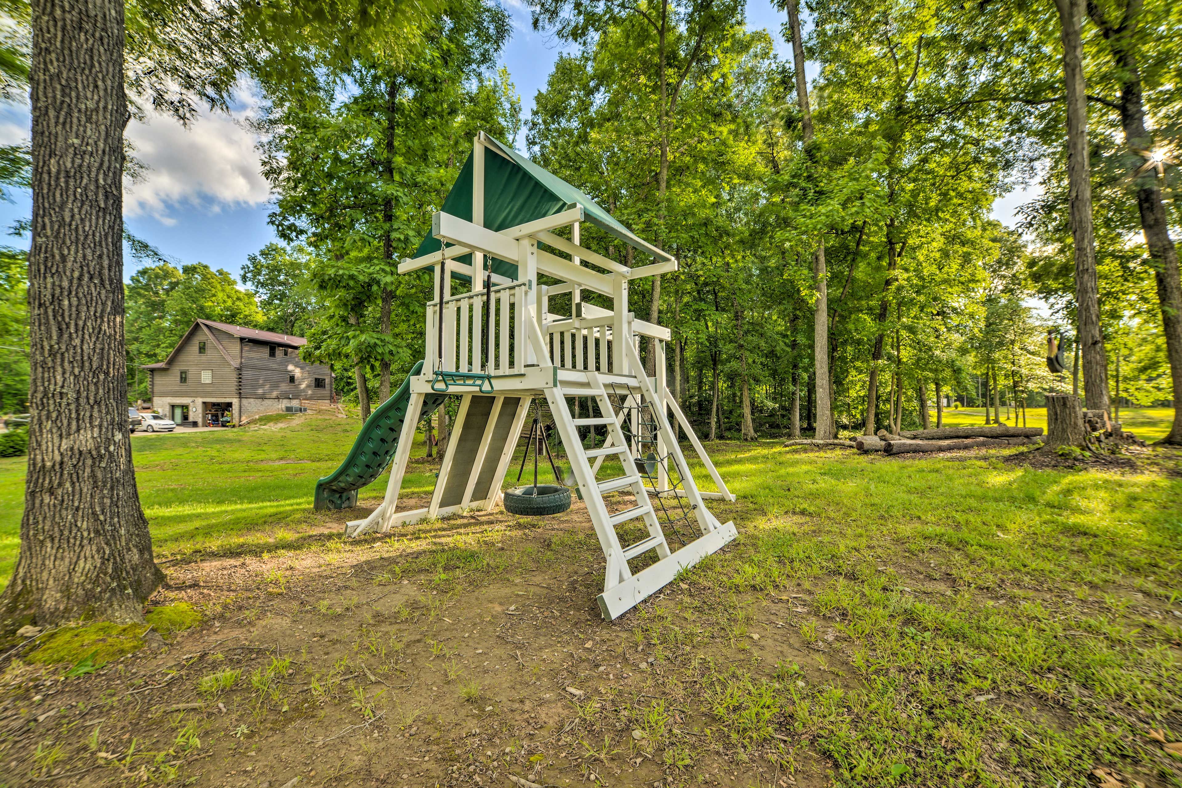 Backyard | Swingset