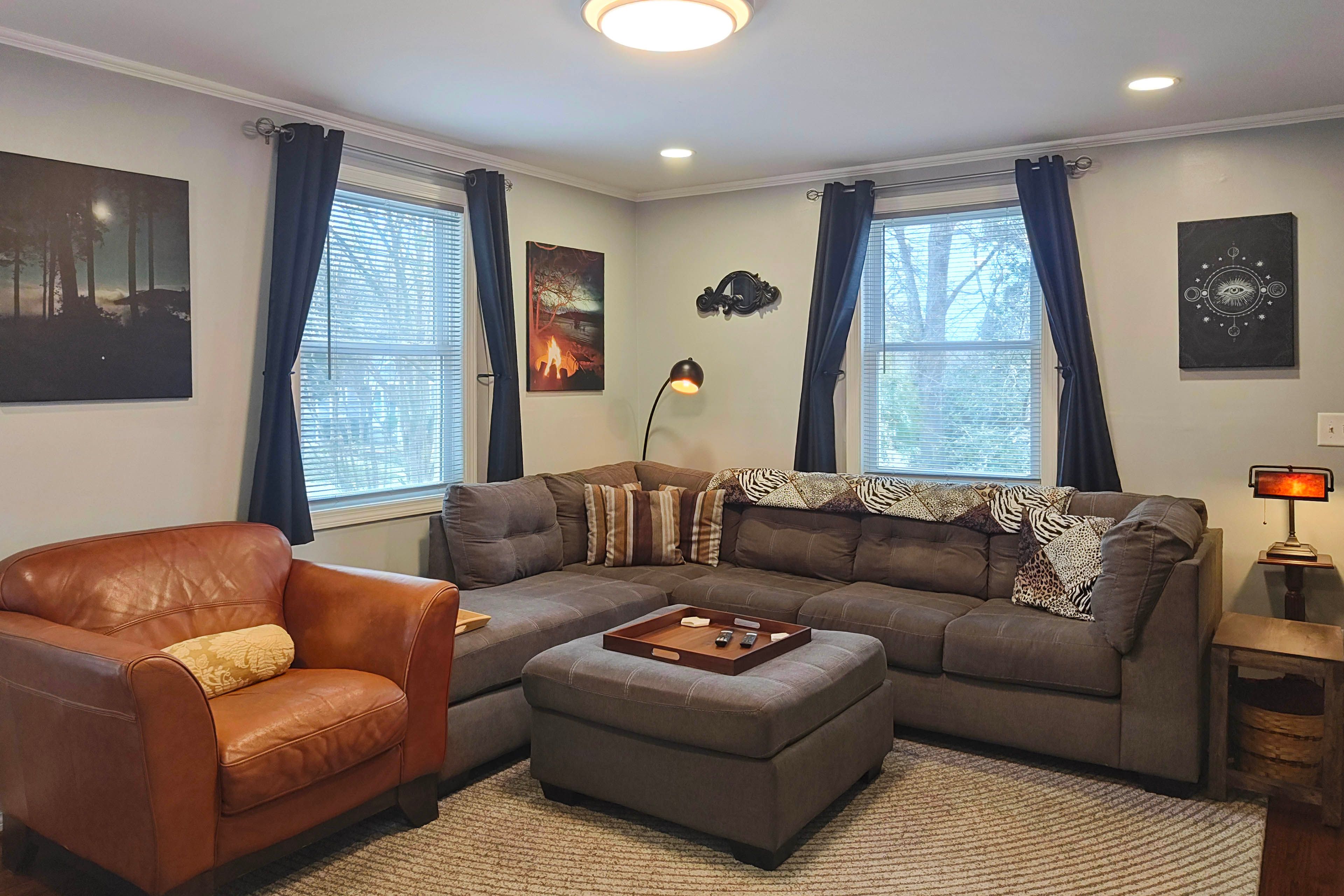 Living Room | Central A/C & Heating