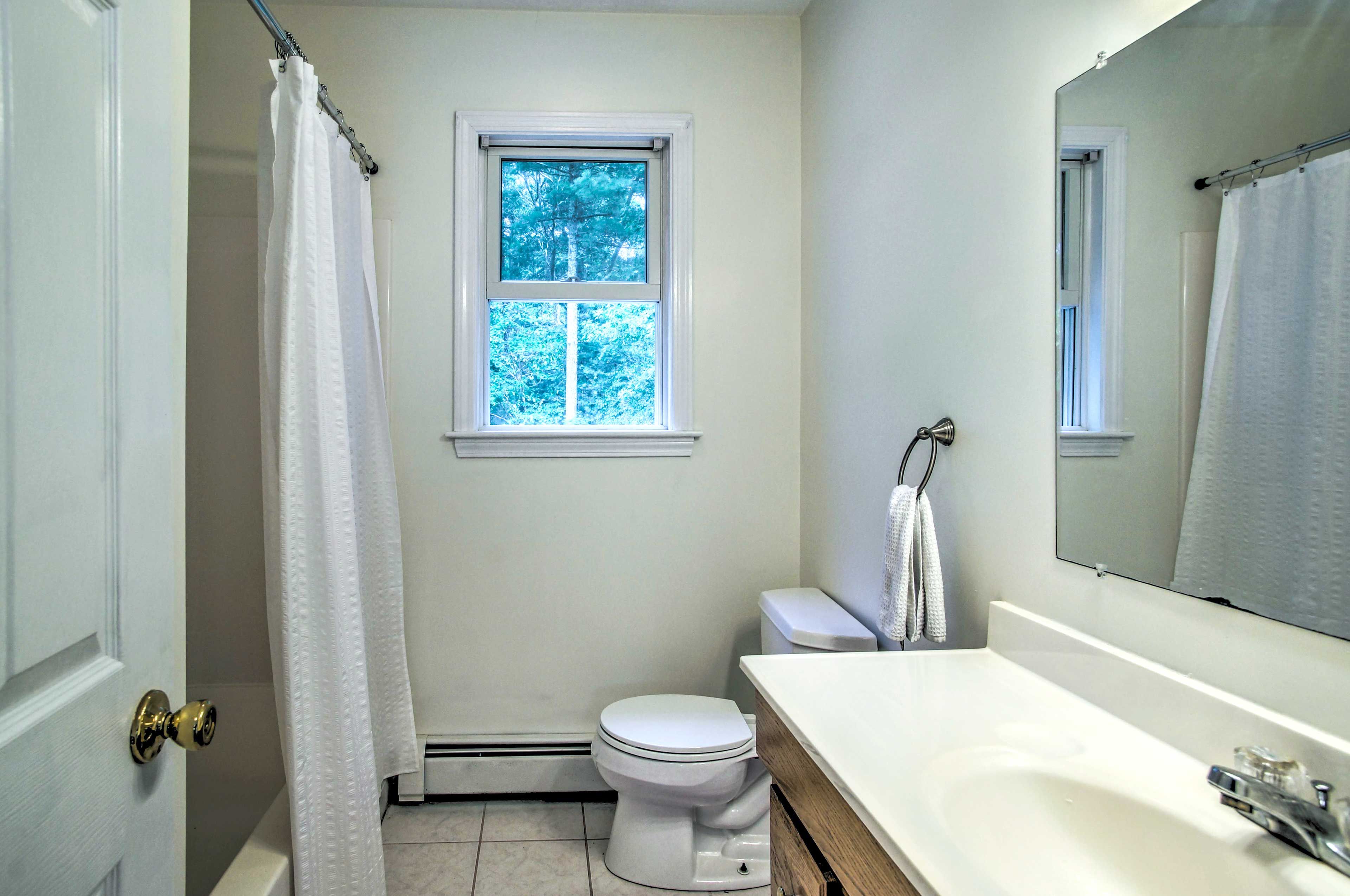 Bathroom | 2nd Floor | Stairs Required
