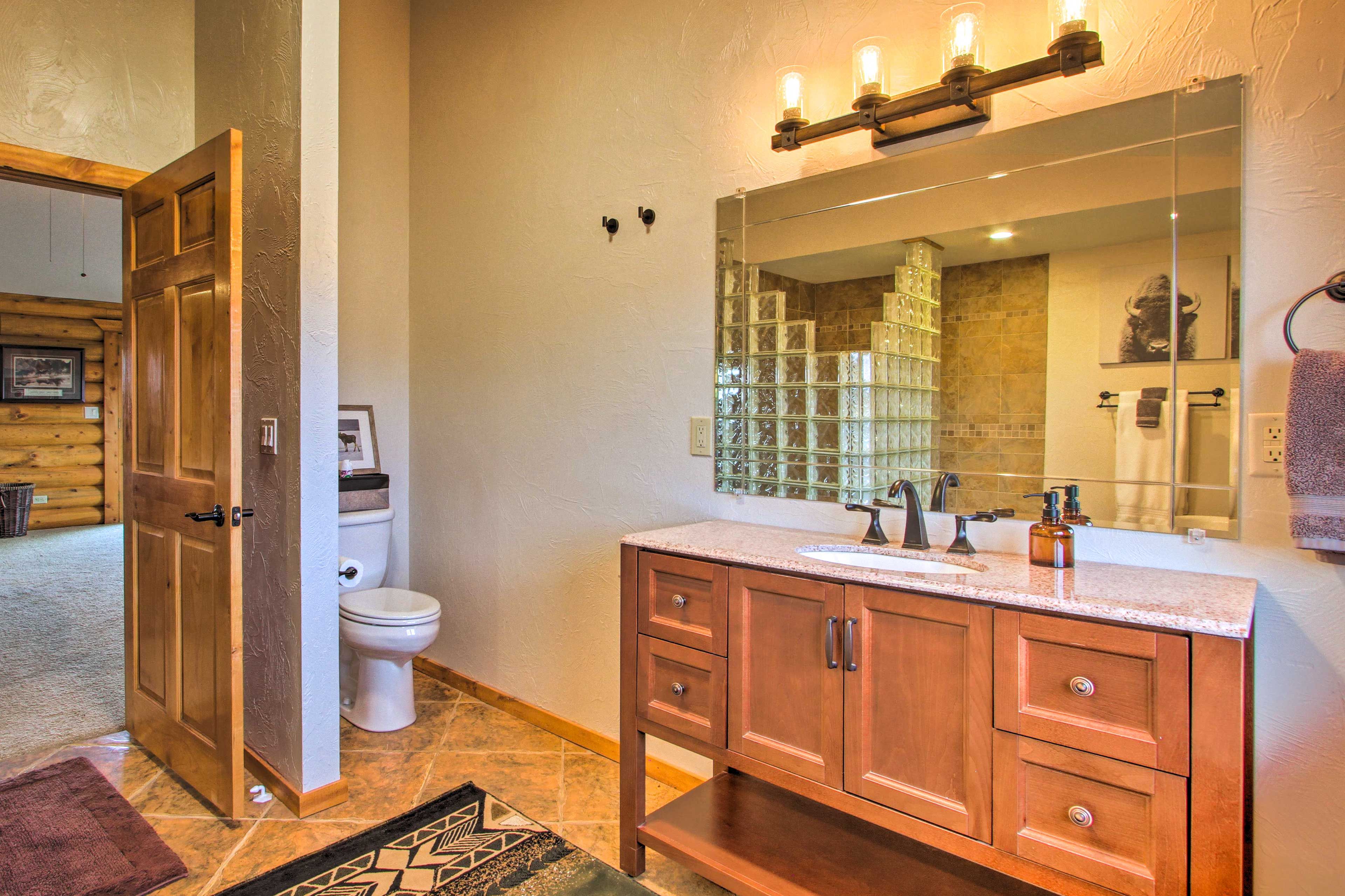 En-Suite Bathroom
