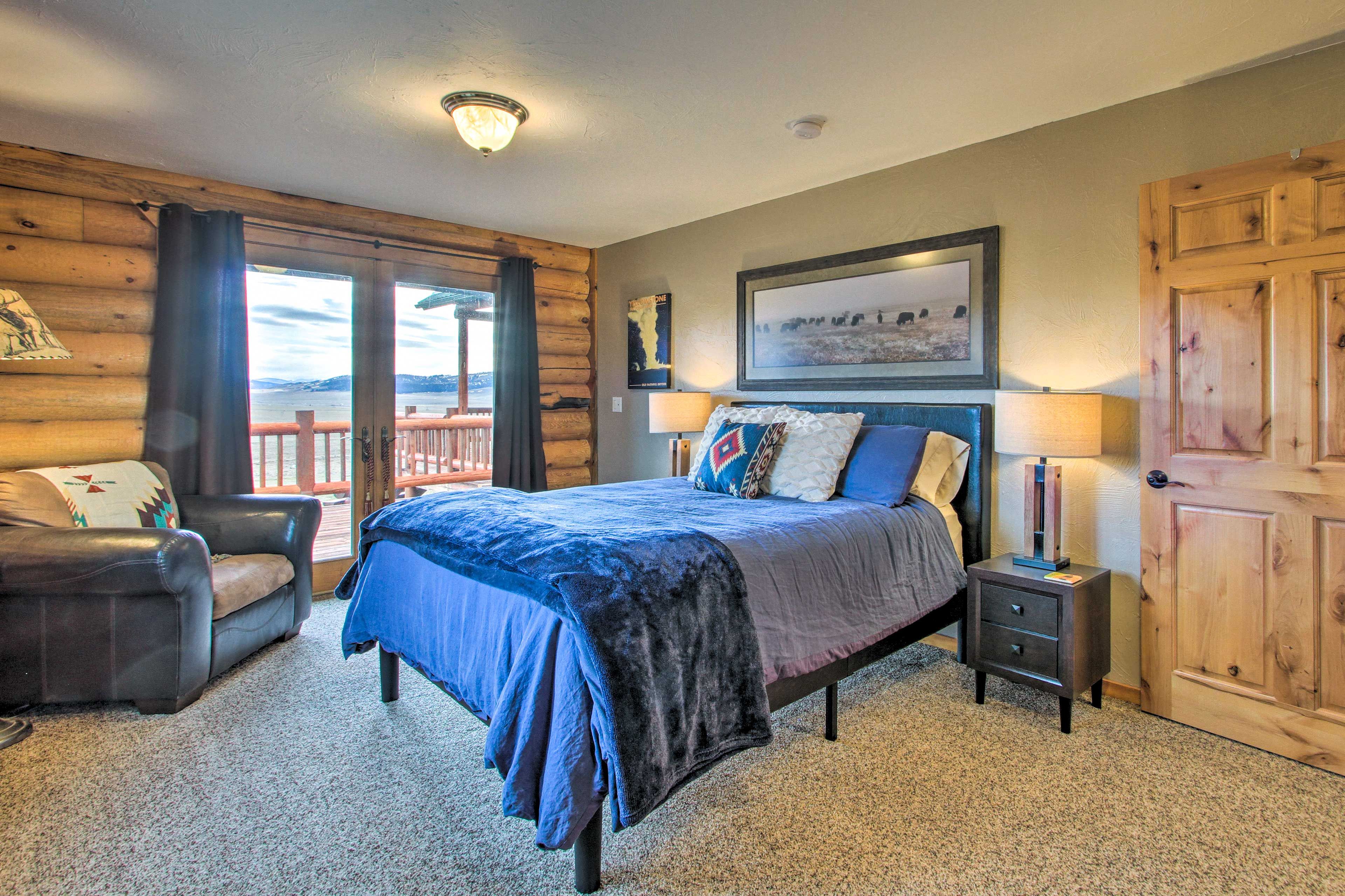 Bedroom 3 | Queen Bed