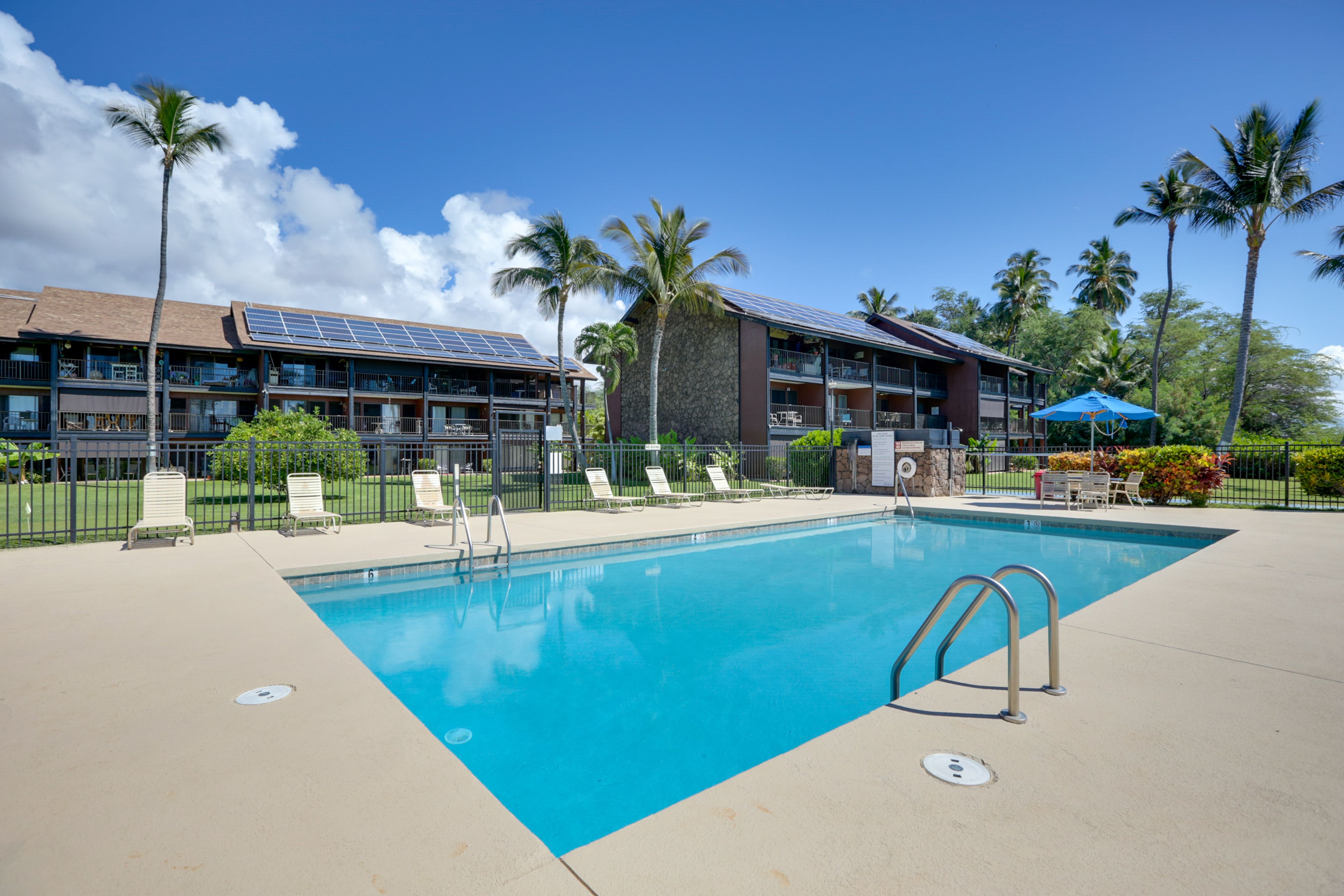 Molokai Shores Resort | Year-Round Pool