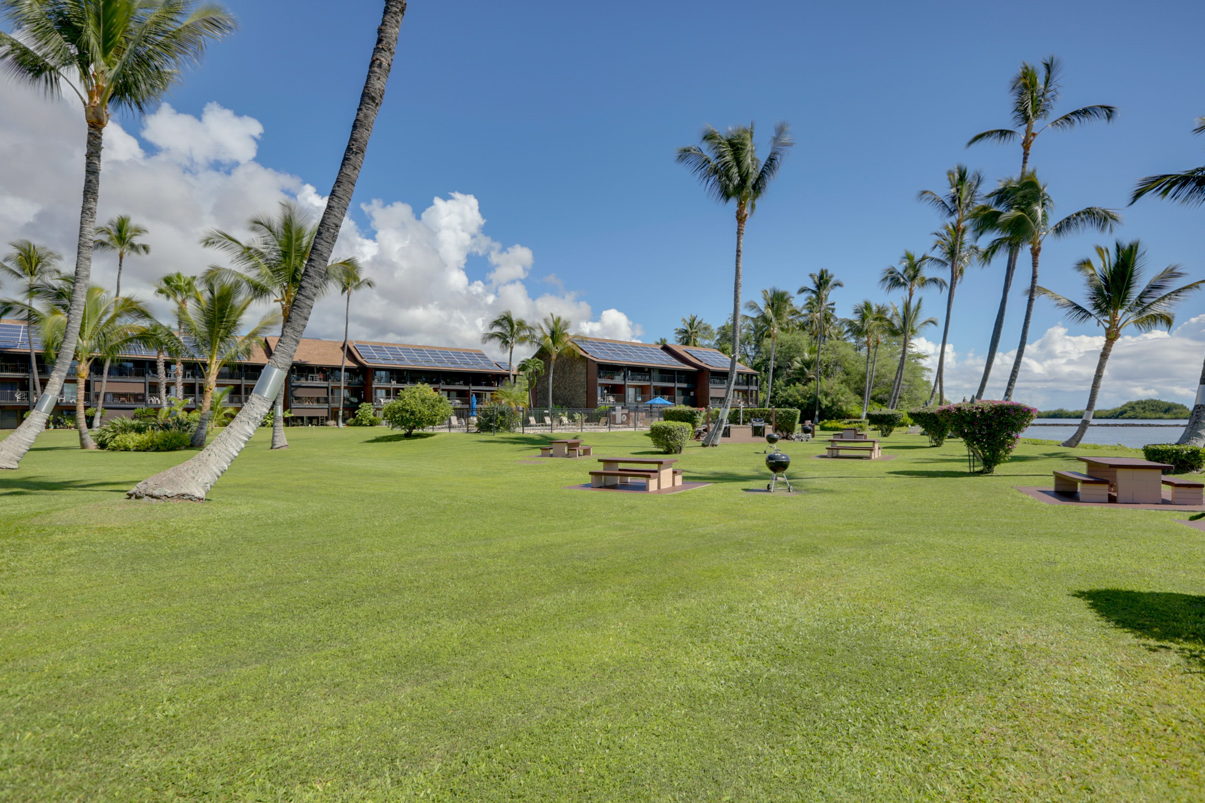 Molokai Shores Resort | Beach Access