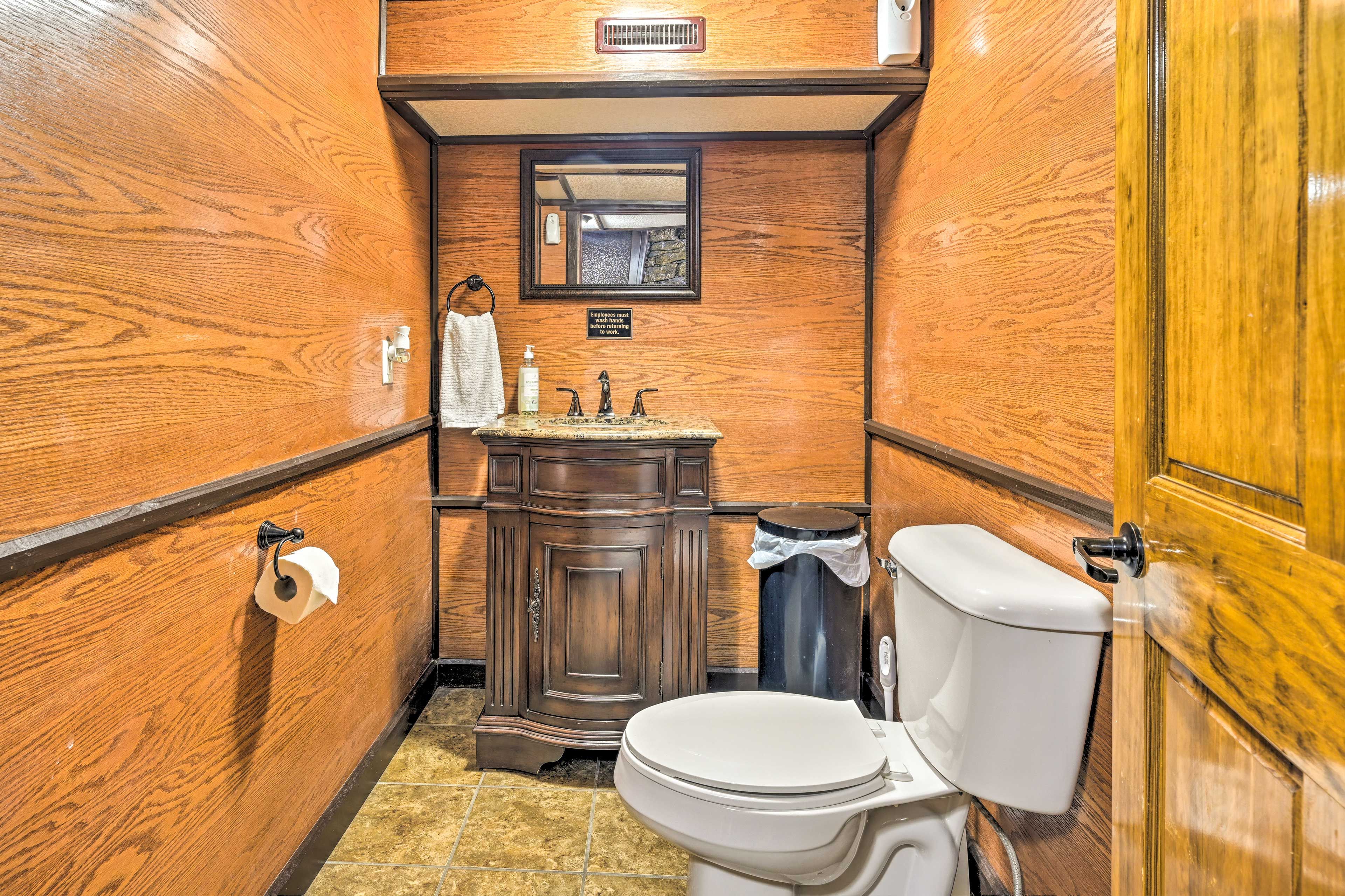 Full Bathroom
