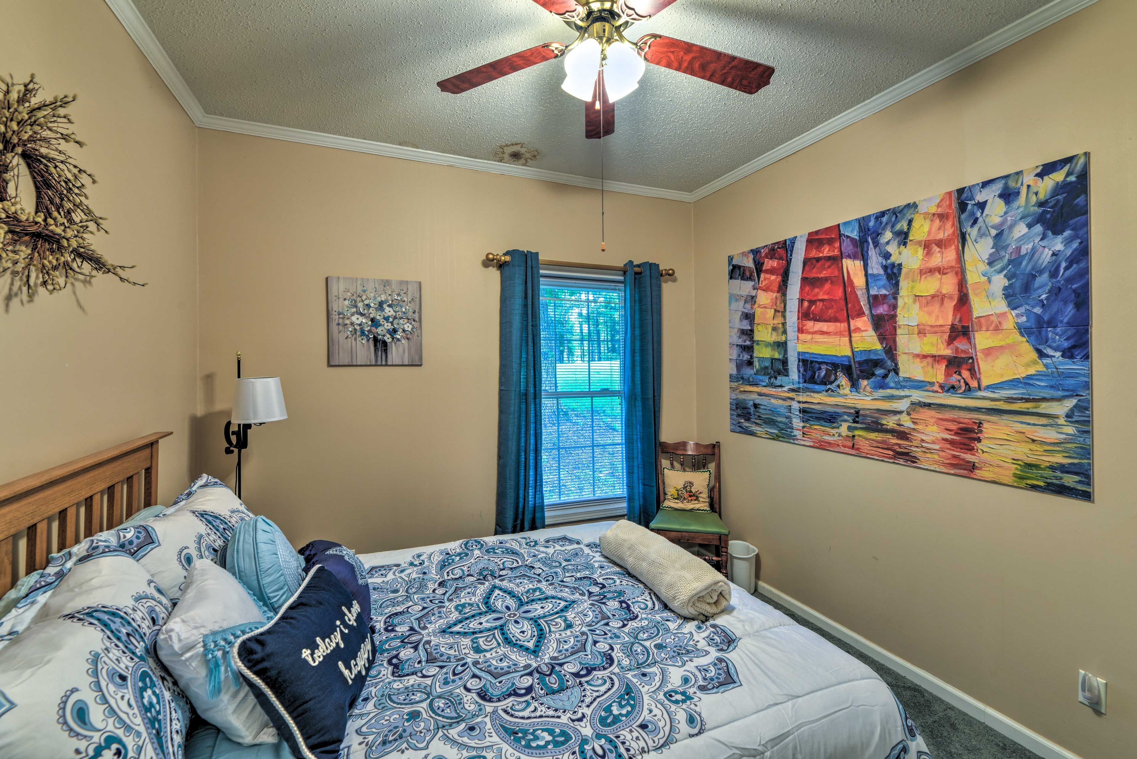 Bedroom 3 | Queen Bed | 1st Floor