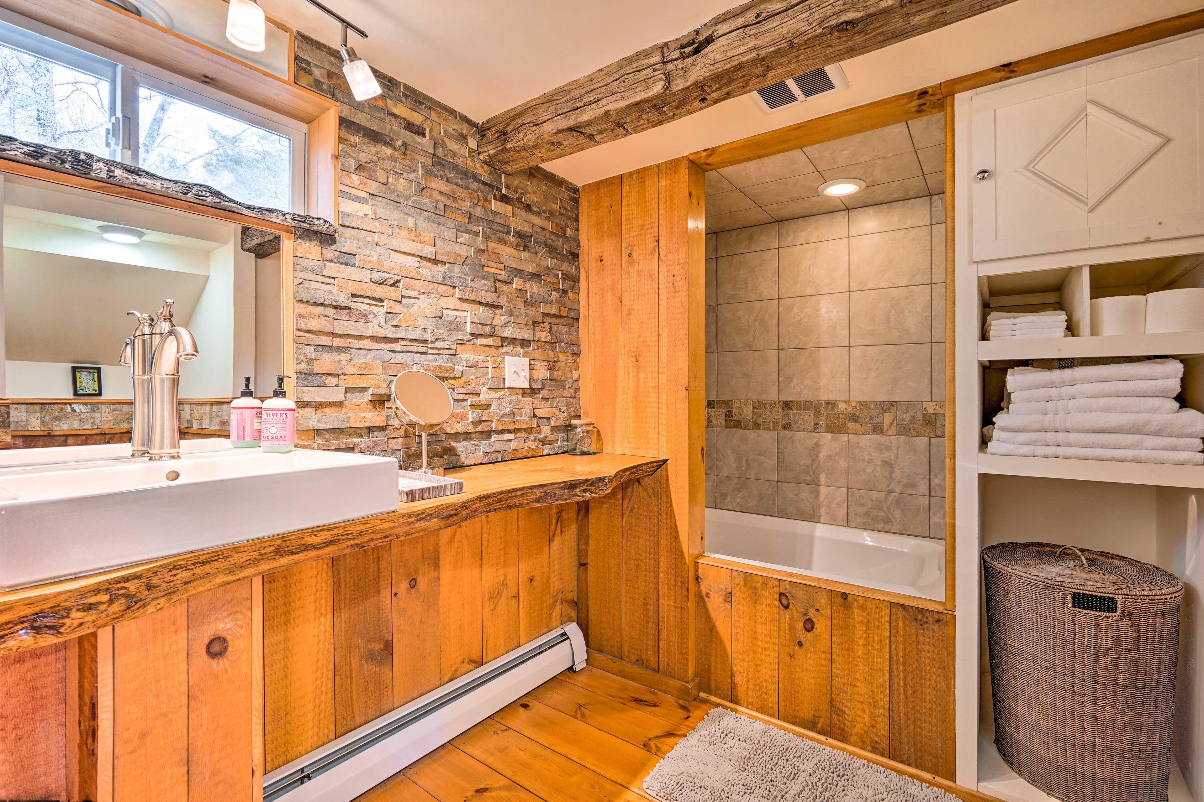 Full Bathroom