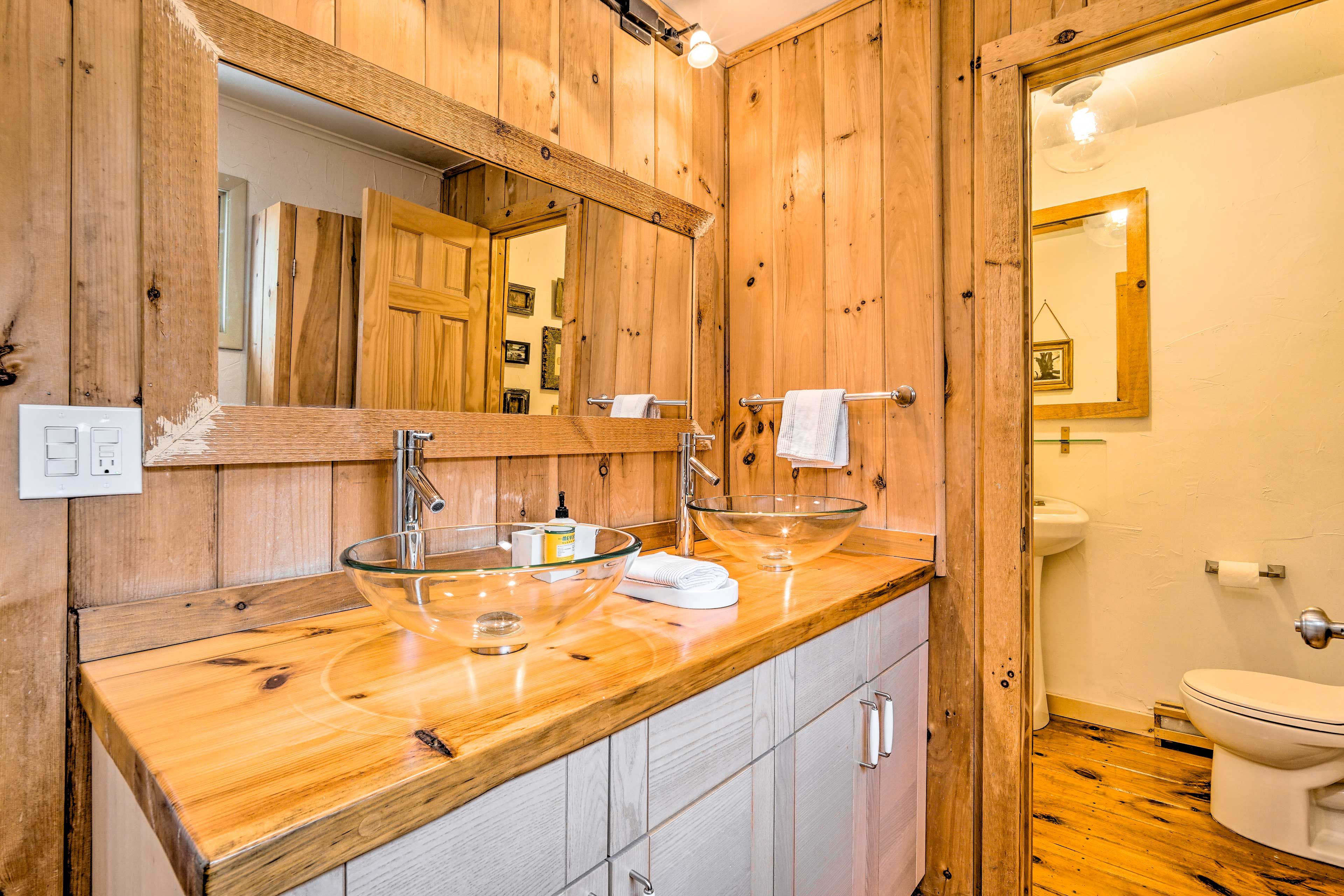 Full Bathroom