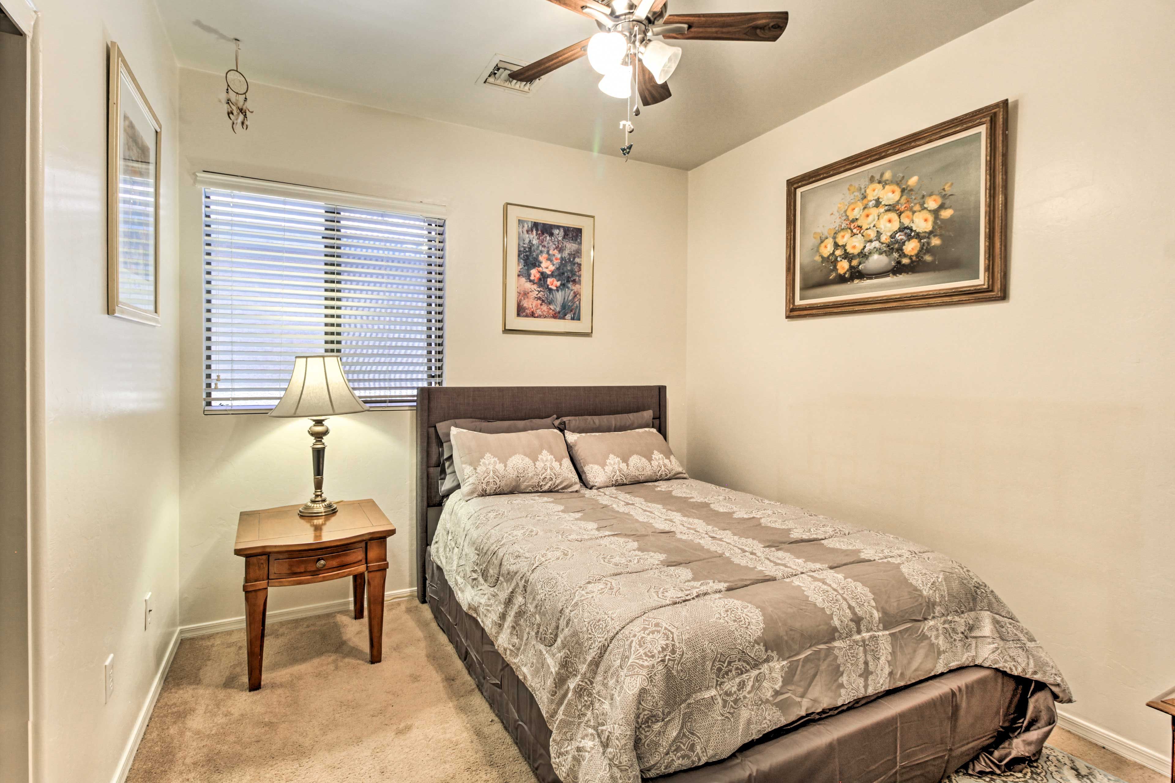 Bedroom 2 | Queen Bed
